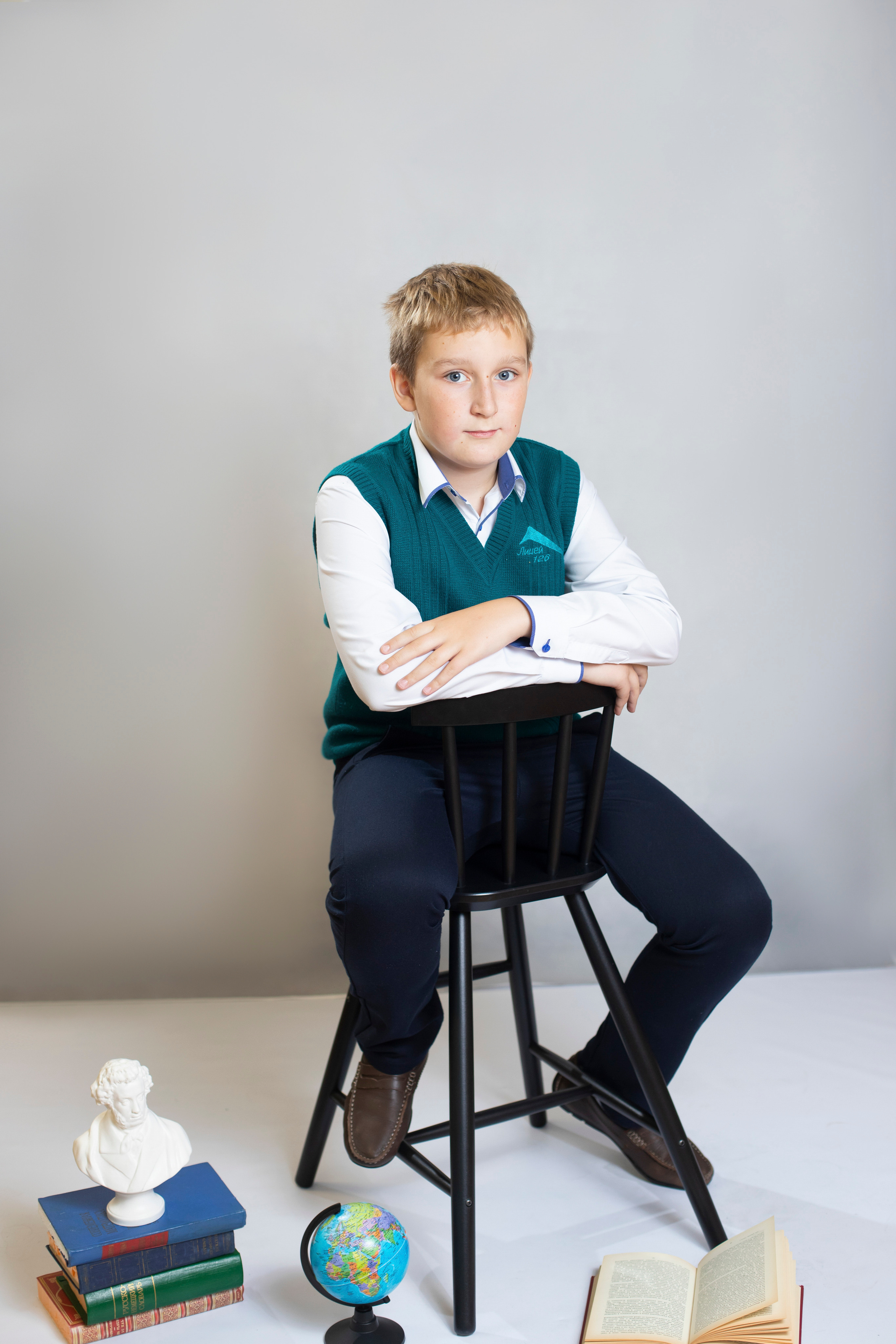 800 руб портретная фотосессия каждого ученика. ВЫПУСКНЫЕ АЛЬБОМЫ для детского сада и школы Санкт-Петербург и Лен. область