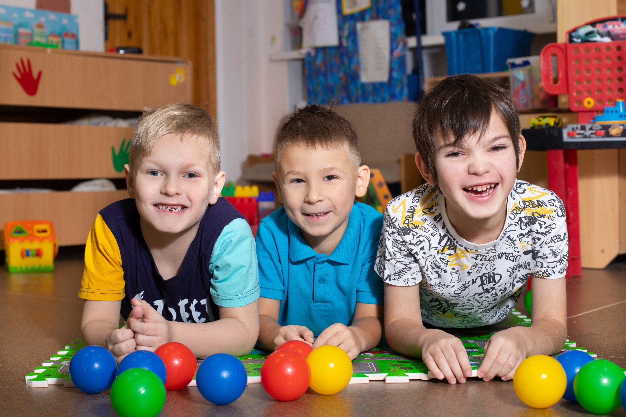 Детский сад. ВЫПУСКНЫЕ АЛЬБОМЫ для детского сада и школы Санкт-Петербург и Лен. область