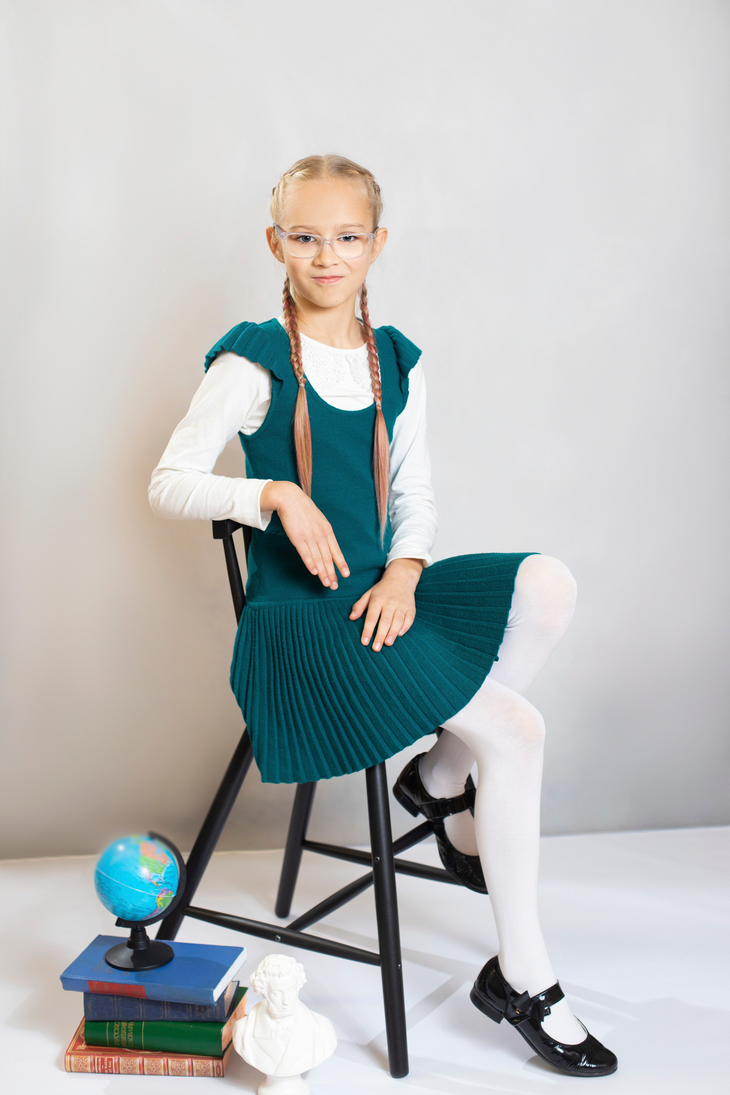 800 руб портретная фотосессия каждого ученика. ВЫПУСКНЫЕ АЛЬБОМЫ для детского сада и школы Санкт-Петербург и Лен. область