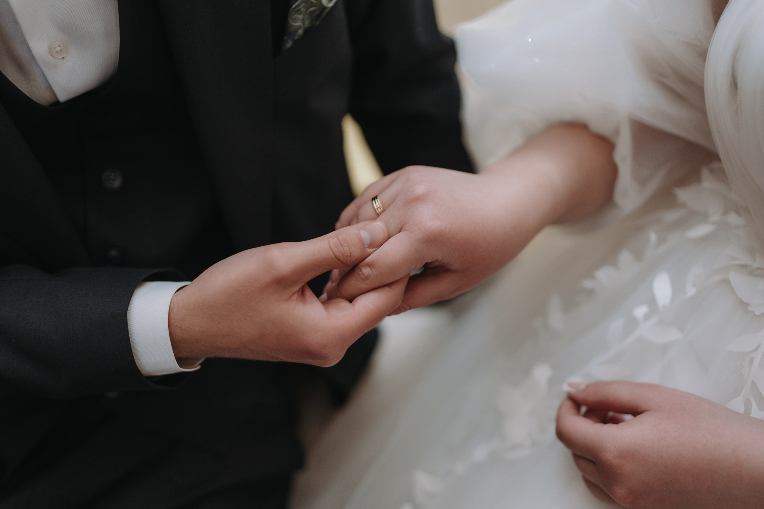 Свадебный фотограф в Казани — фотосессия, ЗАГС и студия в один день