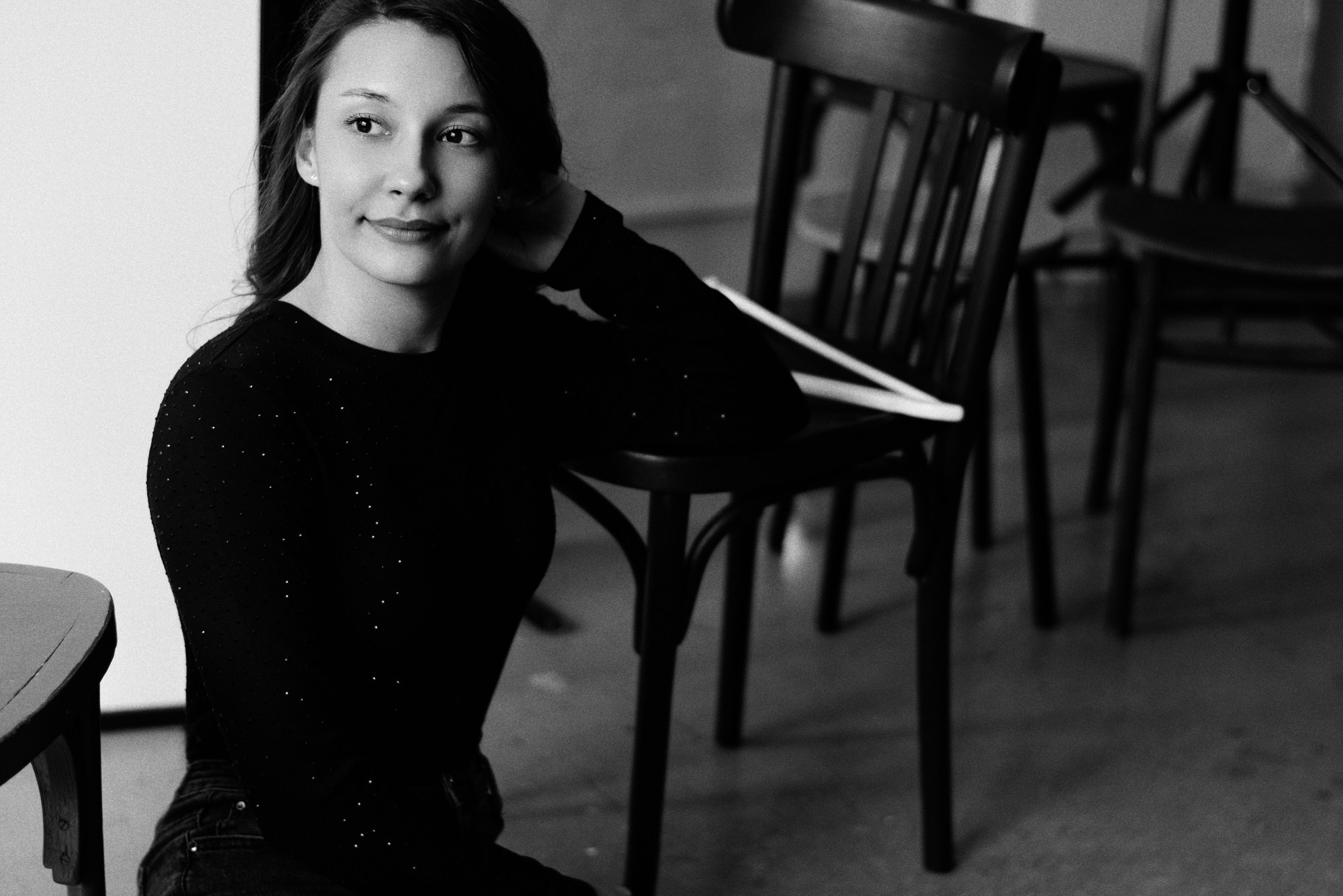 ЧБ портрет в Тюмени | Фотограф Дарья Мустафина. Портретный фотограф Тюмень Дарья Мустафина