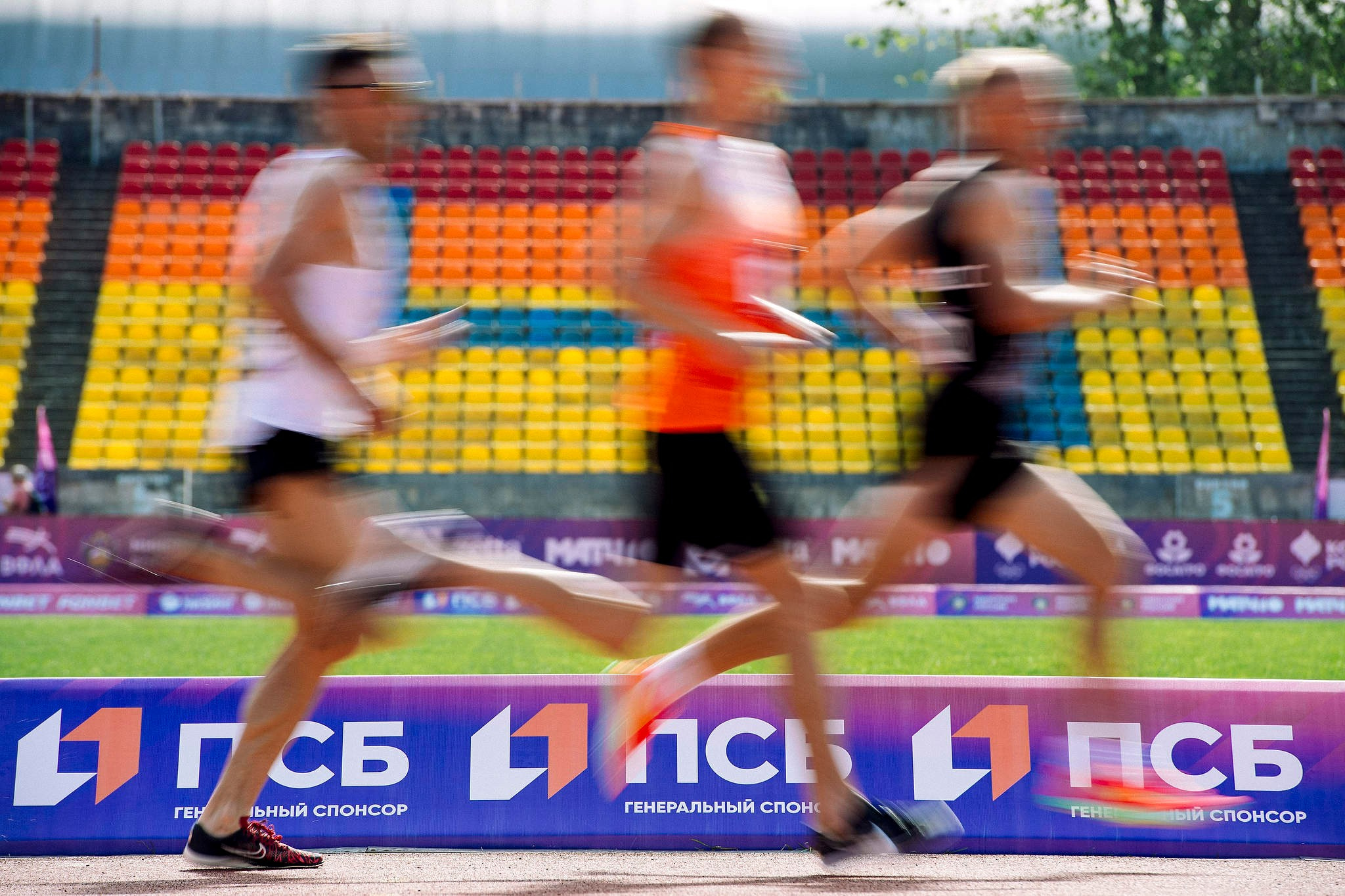 Лидеры забега на 5000 метров