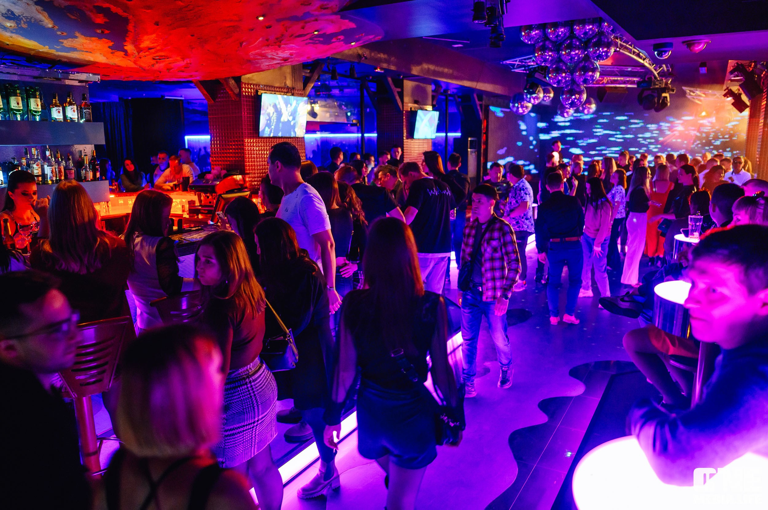 Фотоотчет с 8 марта в Планете. One Media Life: фоторепортажи, фотоотчеты с мероприятий и заведений