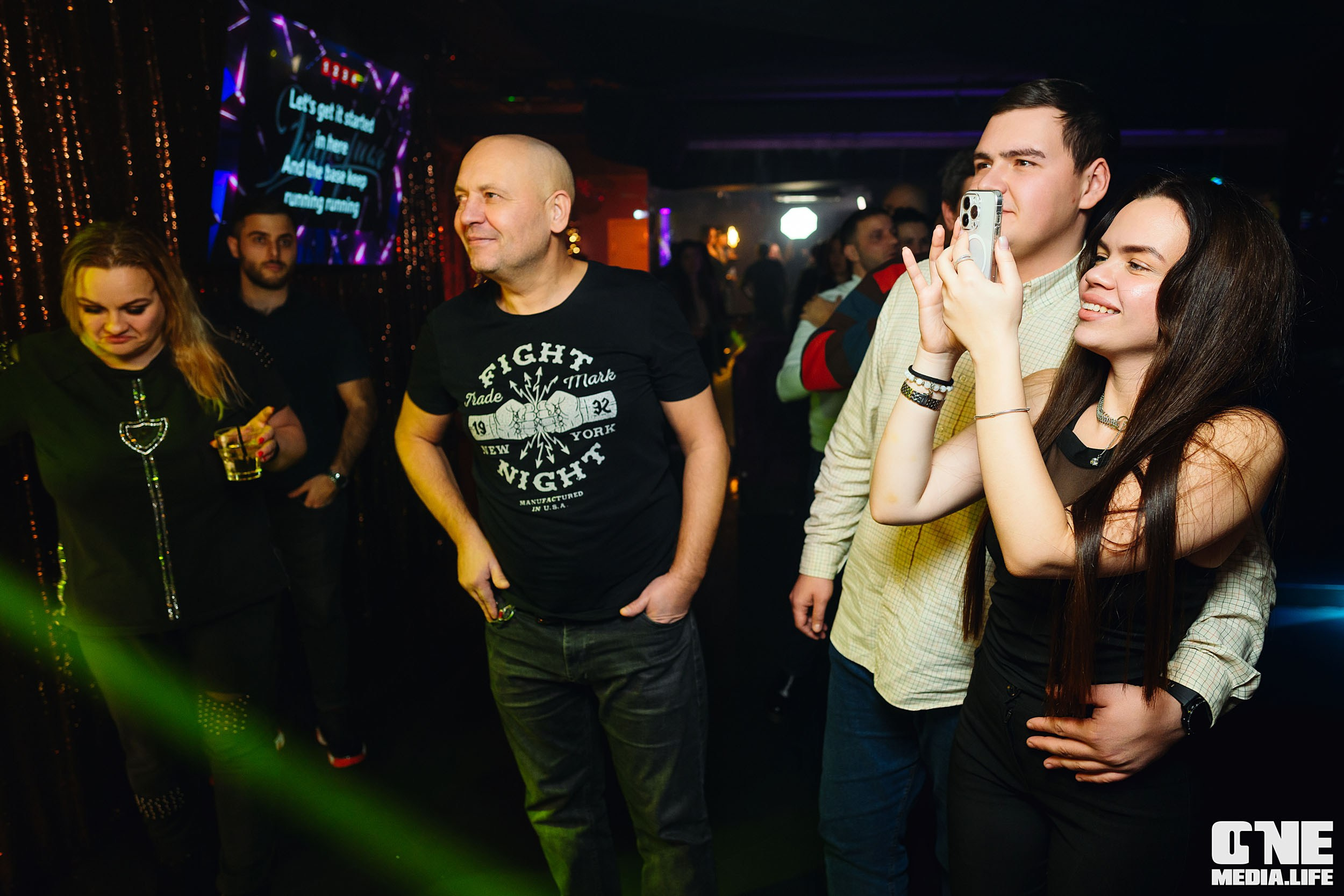 Фоторепортаж из караоке-клуба Эйфория. One Media Life: фоторепортажи, фотоотчеты с мероприятий и заведений