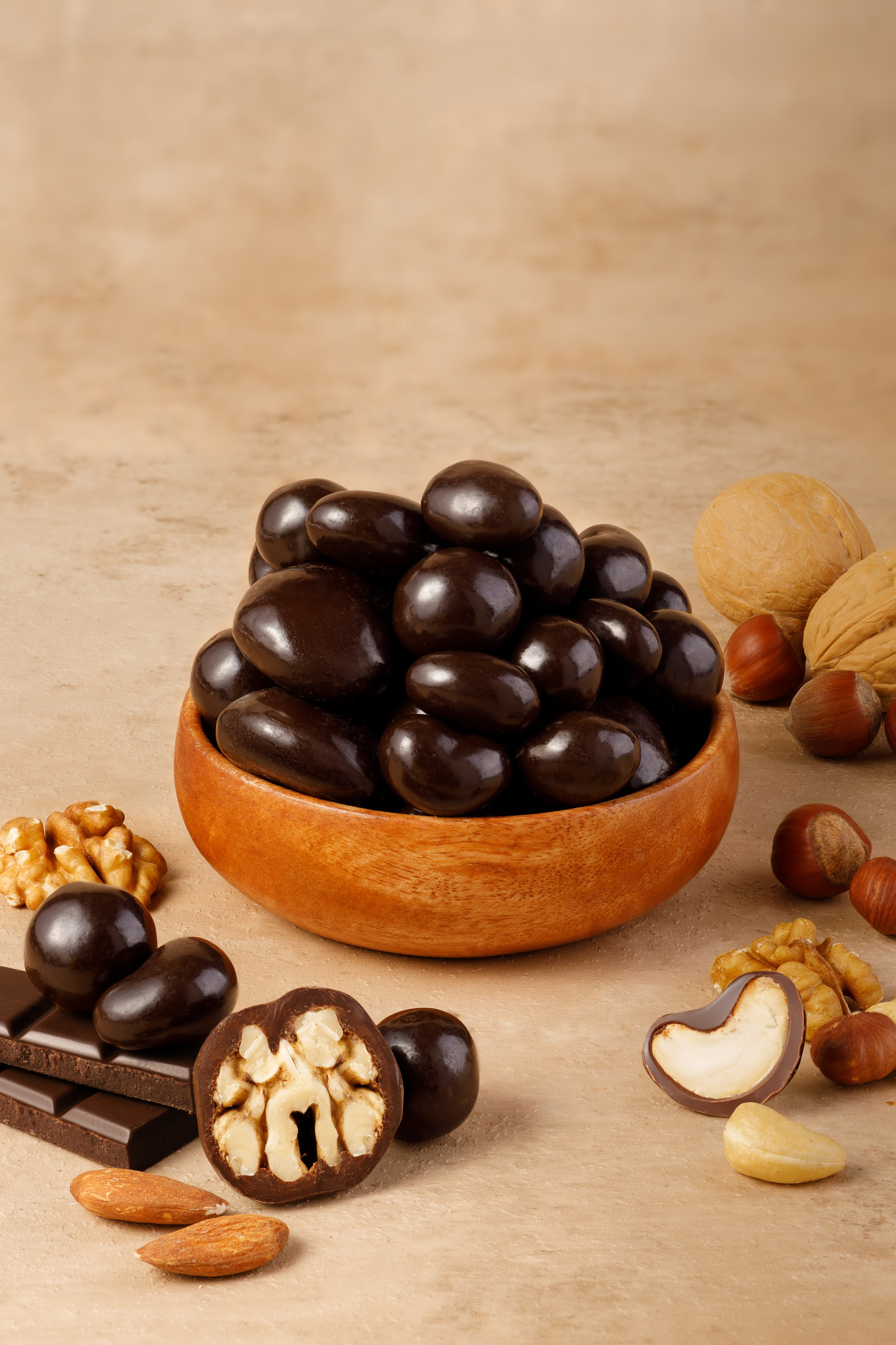 Фуд съемка орехов в шоколаде. Предметный фотограф Москва | Фуд-фотограф в Москве Елизавета Елизарова