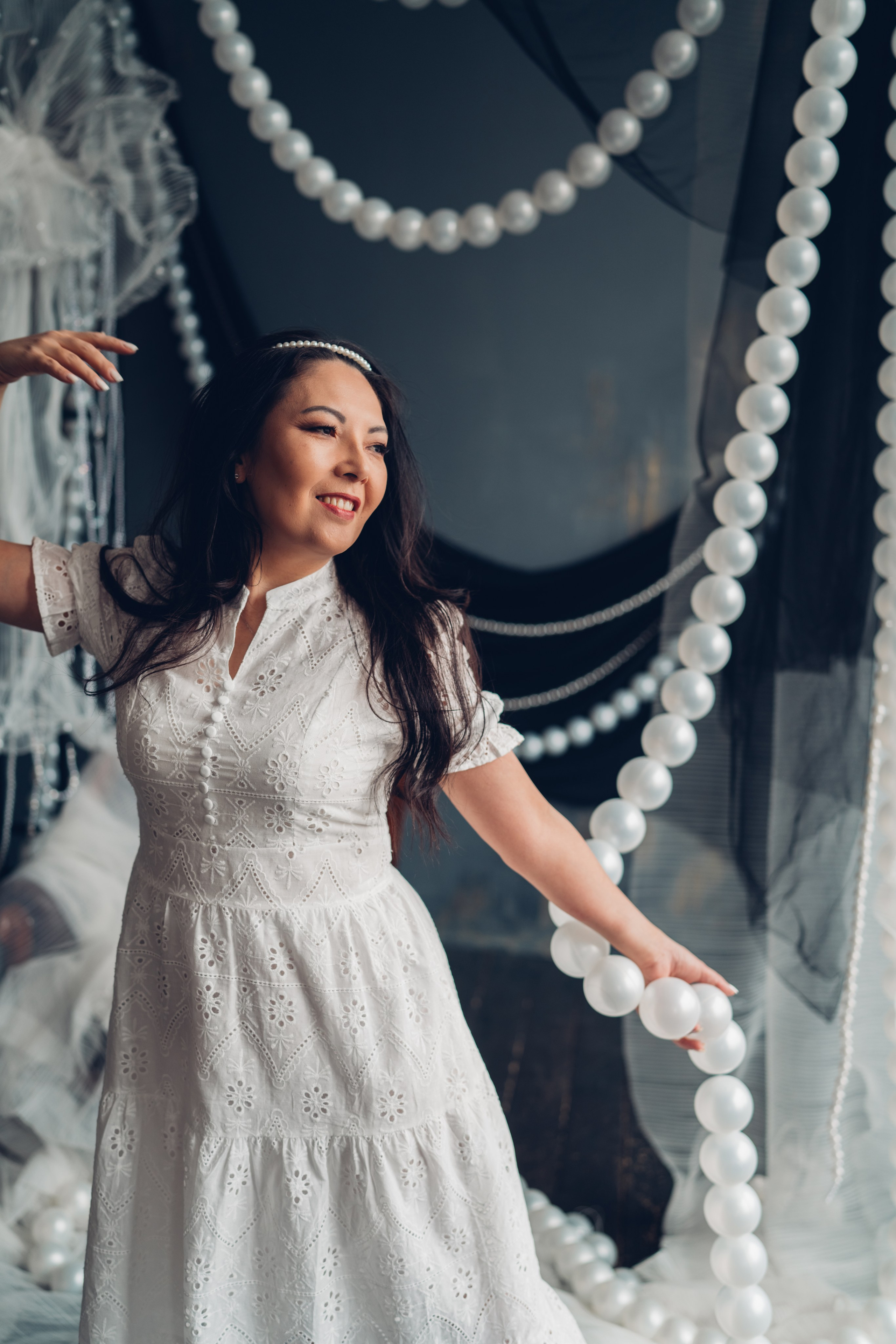 Пока девочки маленькие бусы всегда будут большими…. Профессиональный детский и семейный фотограф в Москве Диля Грошева