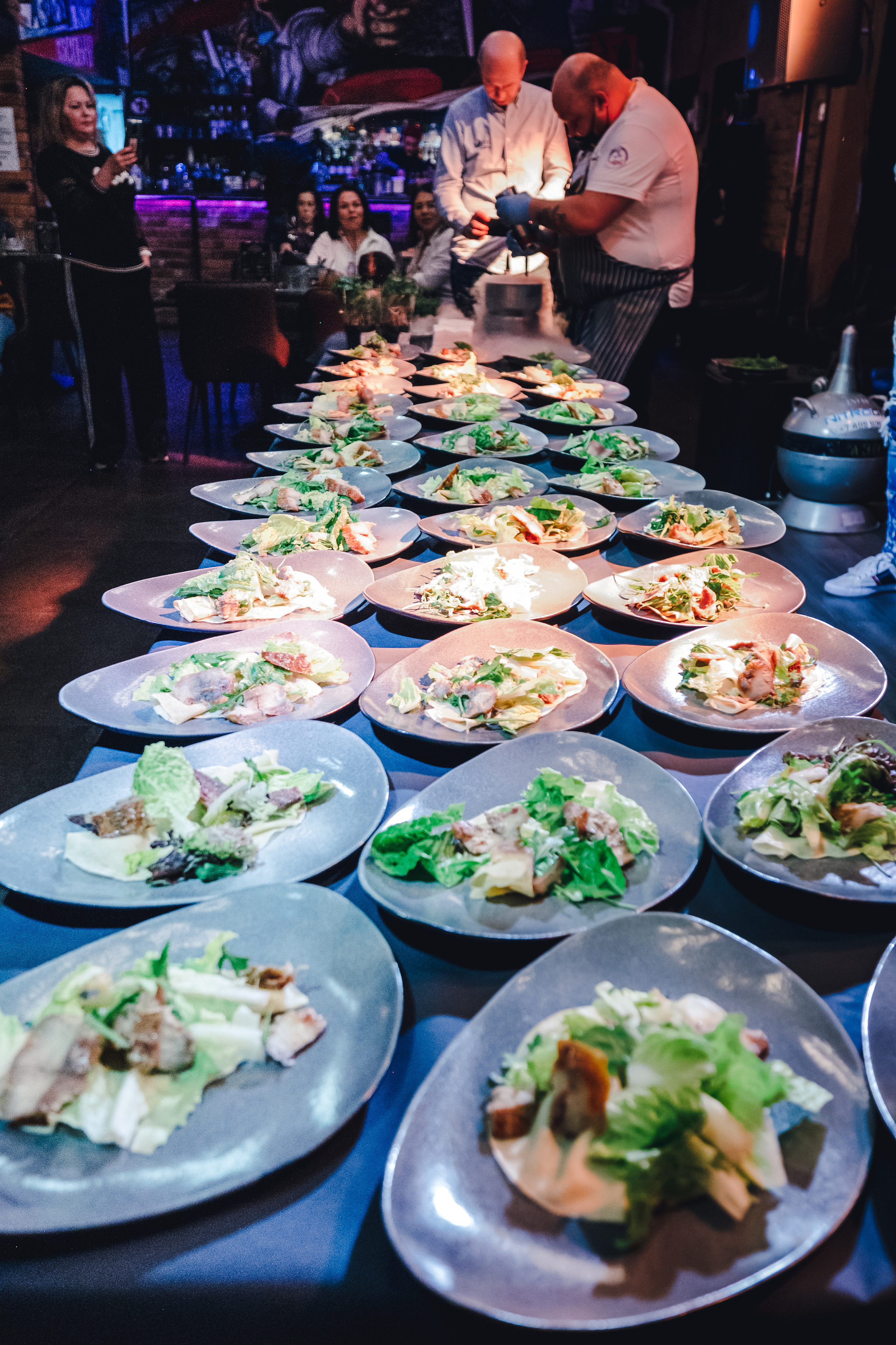 Гастроужин от шеф-повара Павла Федотова и Юлии КириченкоАнонс съемки. Коммерческий фотограф в Москве Билуши Василиса