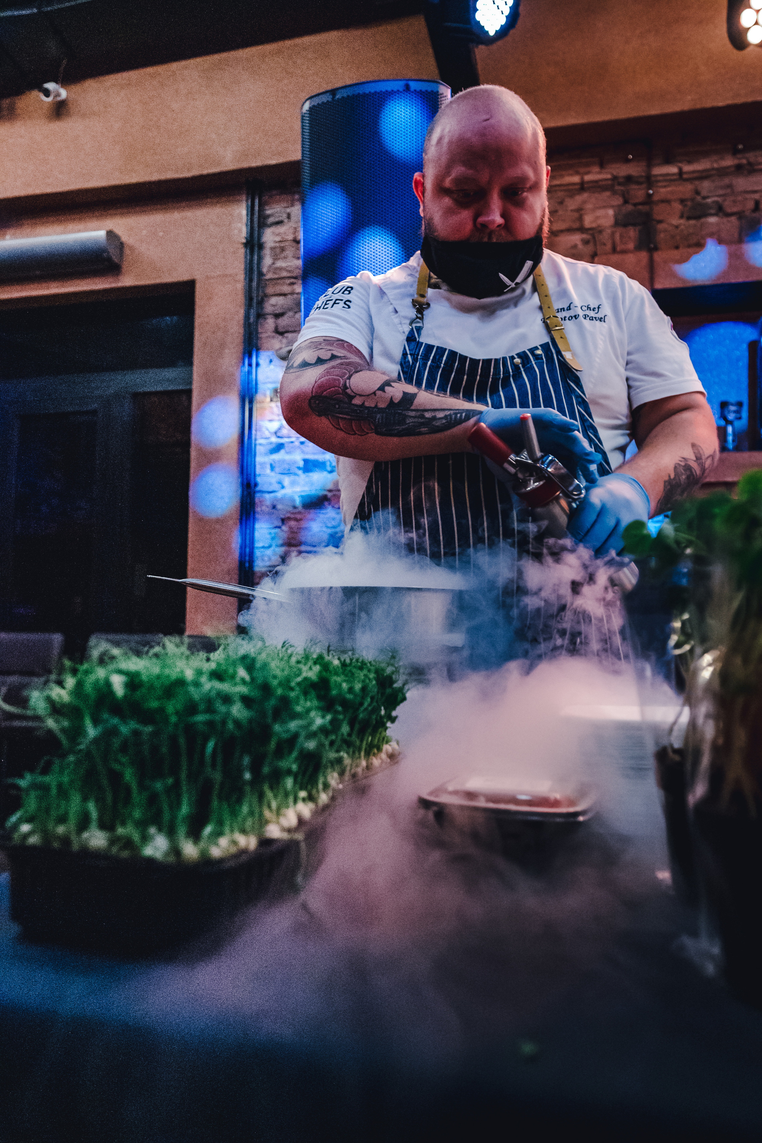 Гастроужин от шеф-повара Павла Федотова и Юлии КириченкоАнонс съемки. Коммерческий фотограф в Москве Билуши Василиса