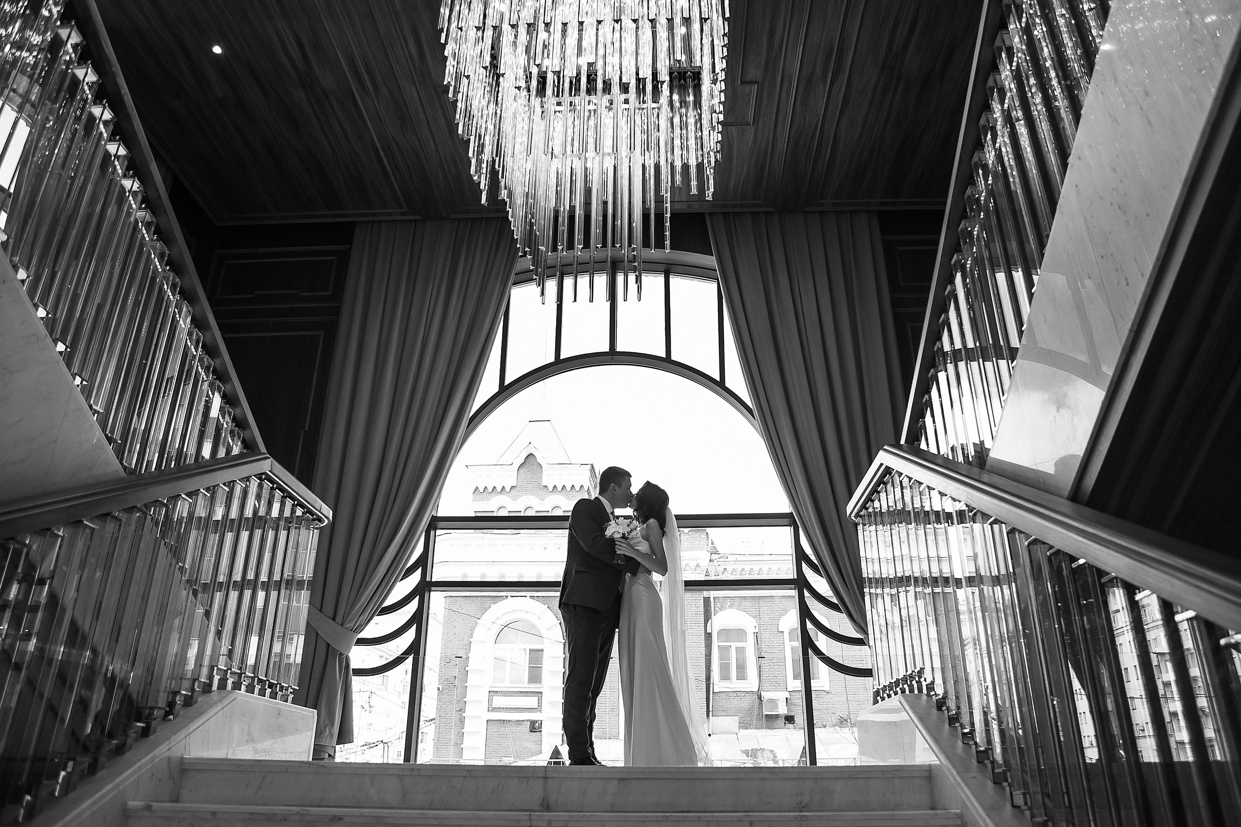 Свадебная фотосессия в отеле Marriott Imperial Plaza