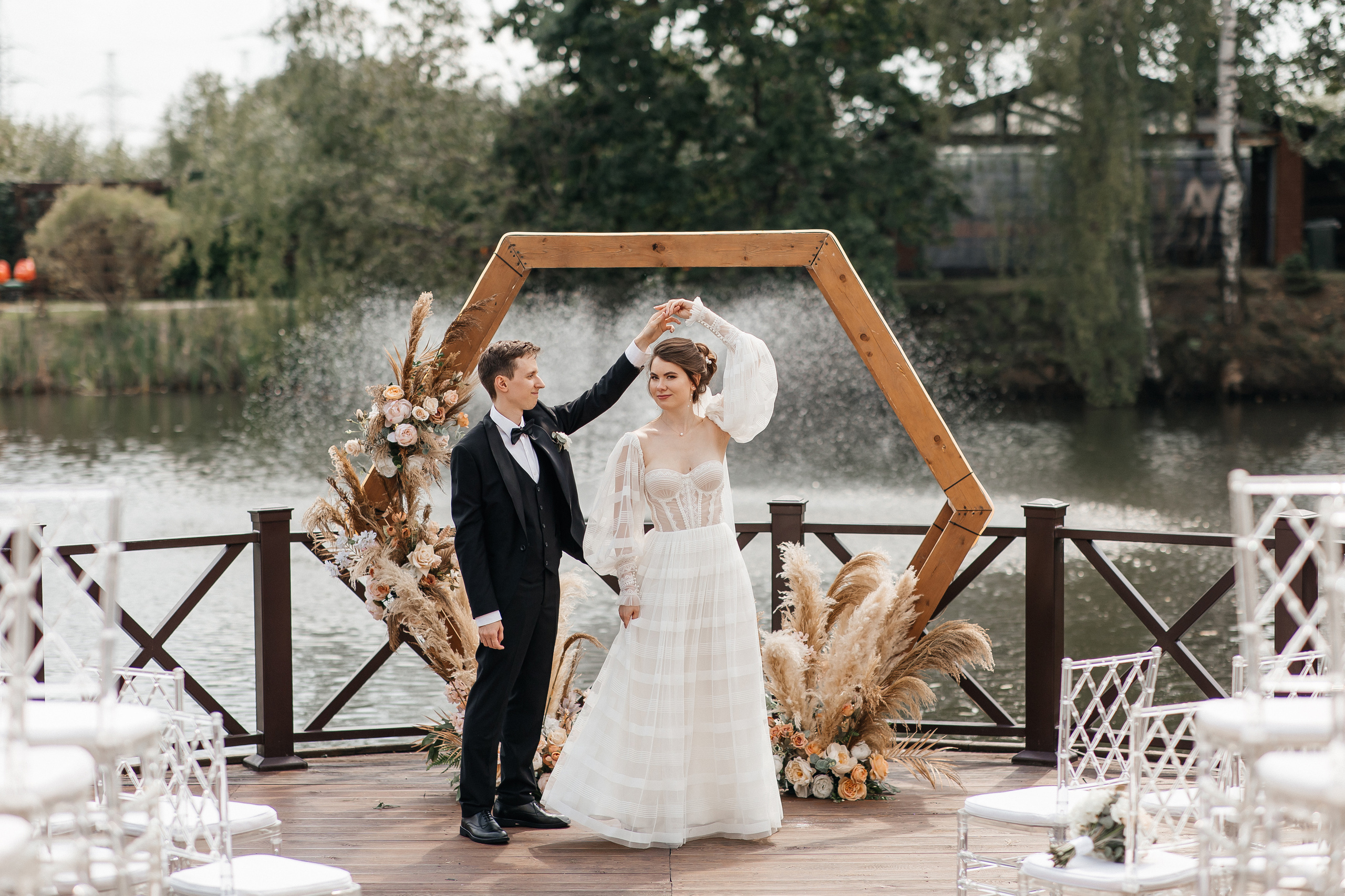 Выездная церемония в Теплица-парк. Свадебный фотограф в Москве Дарья Олендарёва