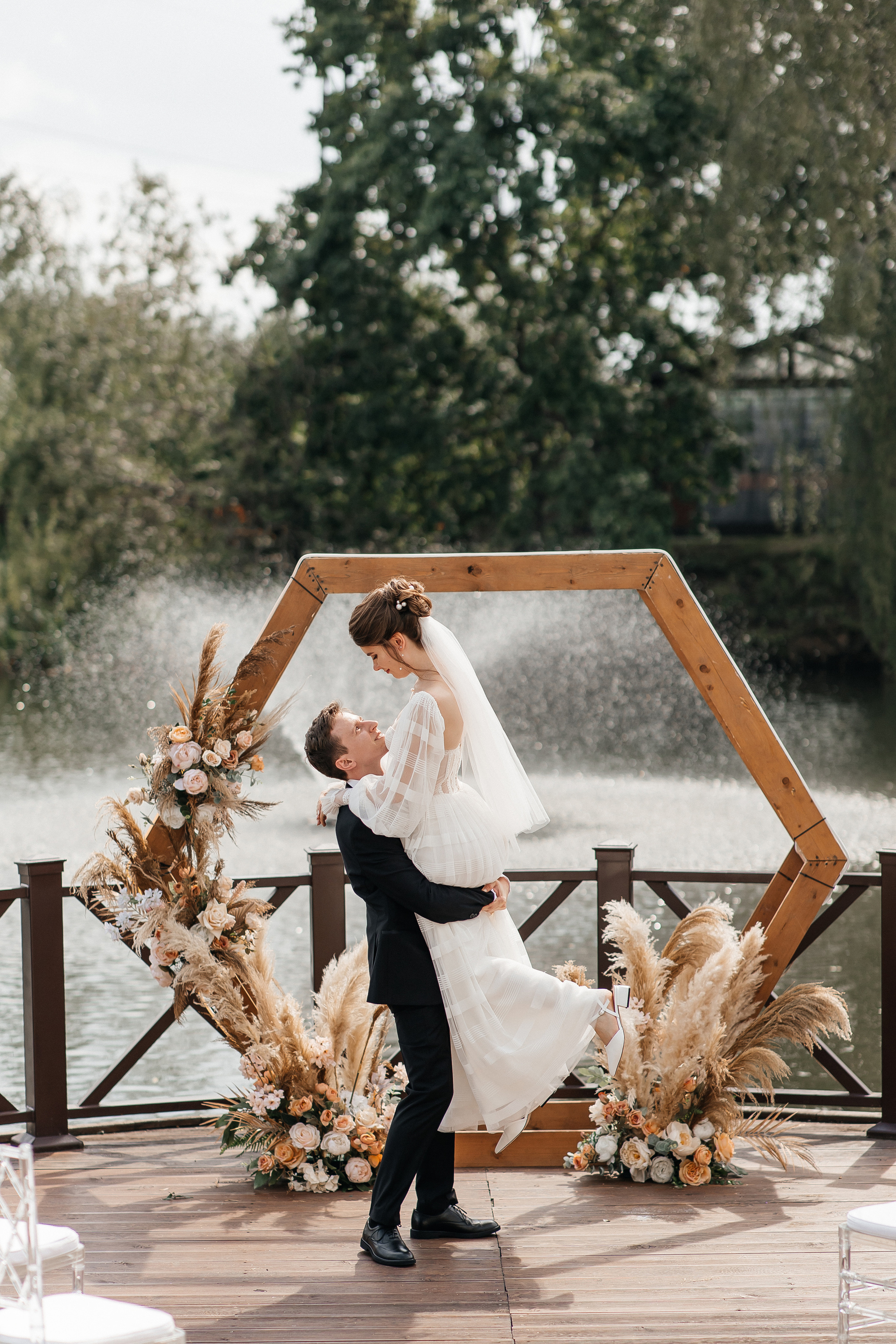 Выездная церемония в Теплица-парк. Свадебный фотограф в Москве Дарья Олендарёва
