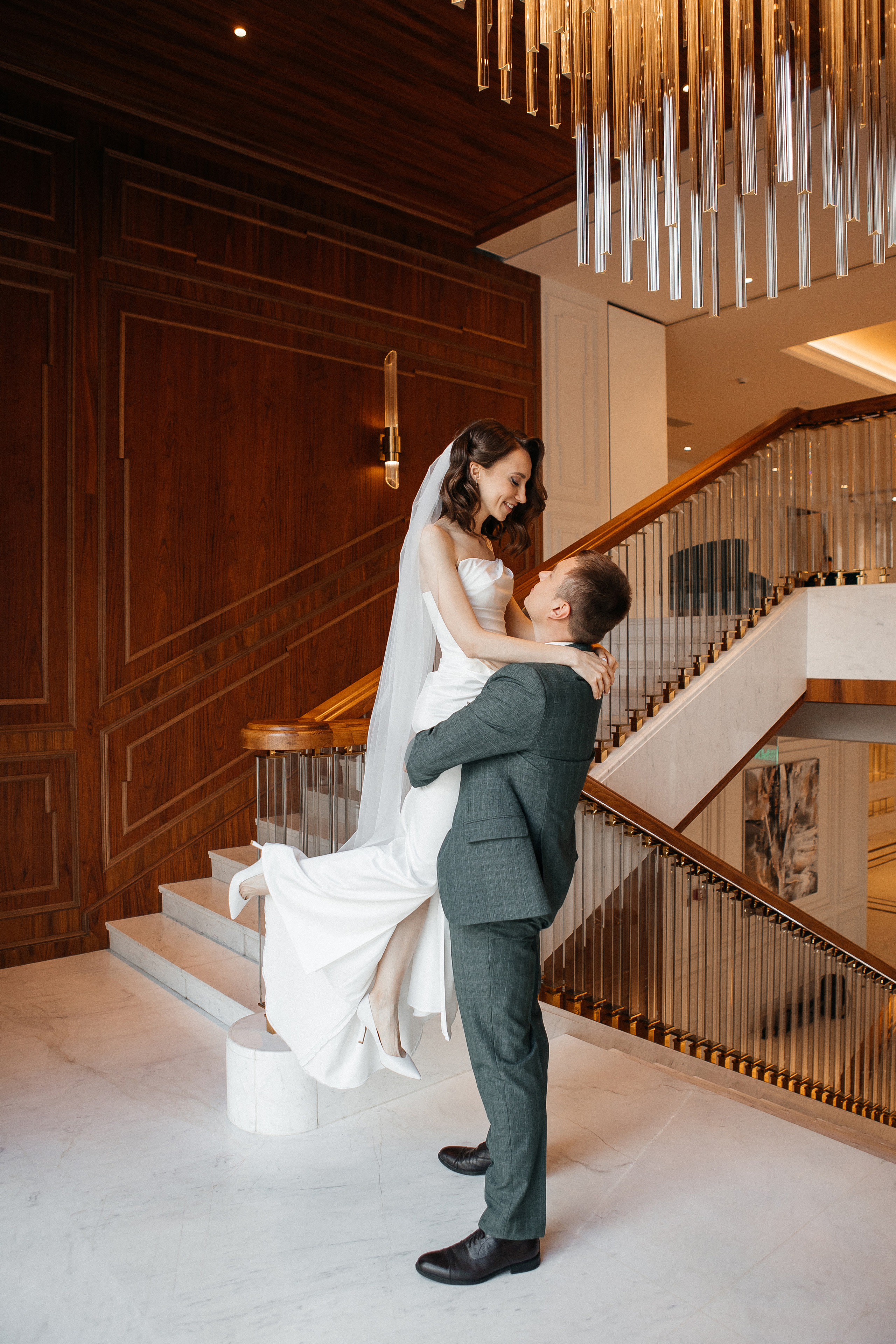 Свадебная фотосессия в отеле Marriott Imperial Plaza