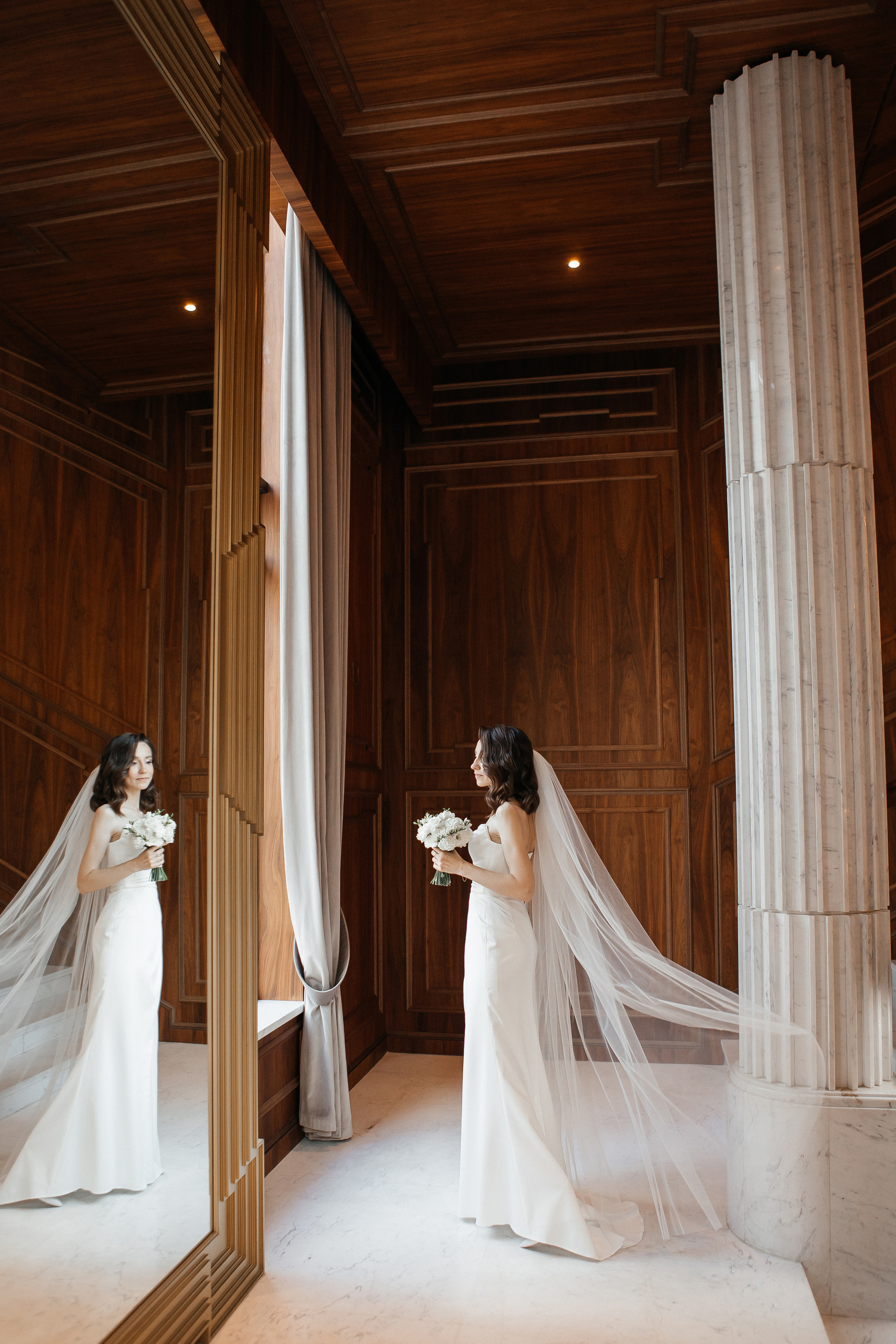 Свадебная фотосессия в отеле Marriott Imperial Plaza