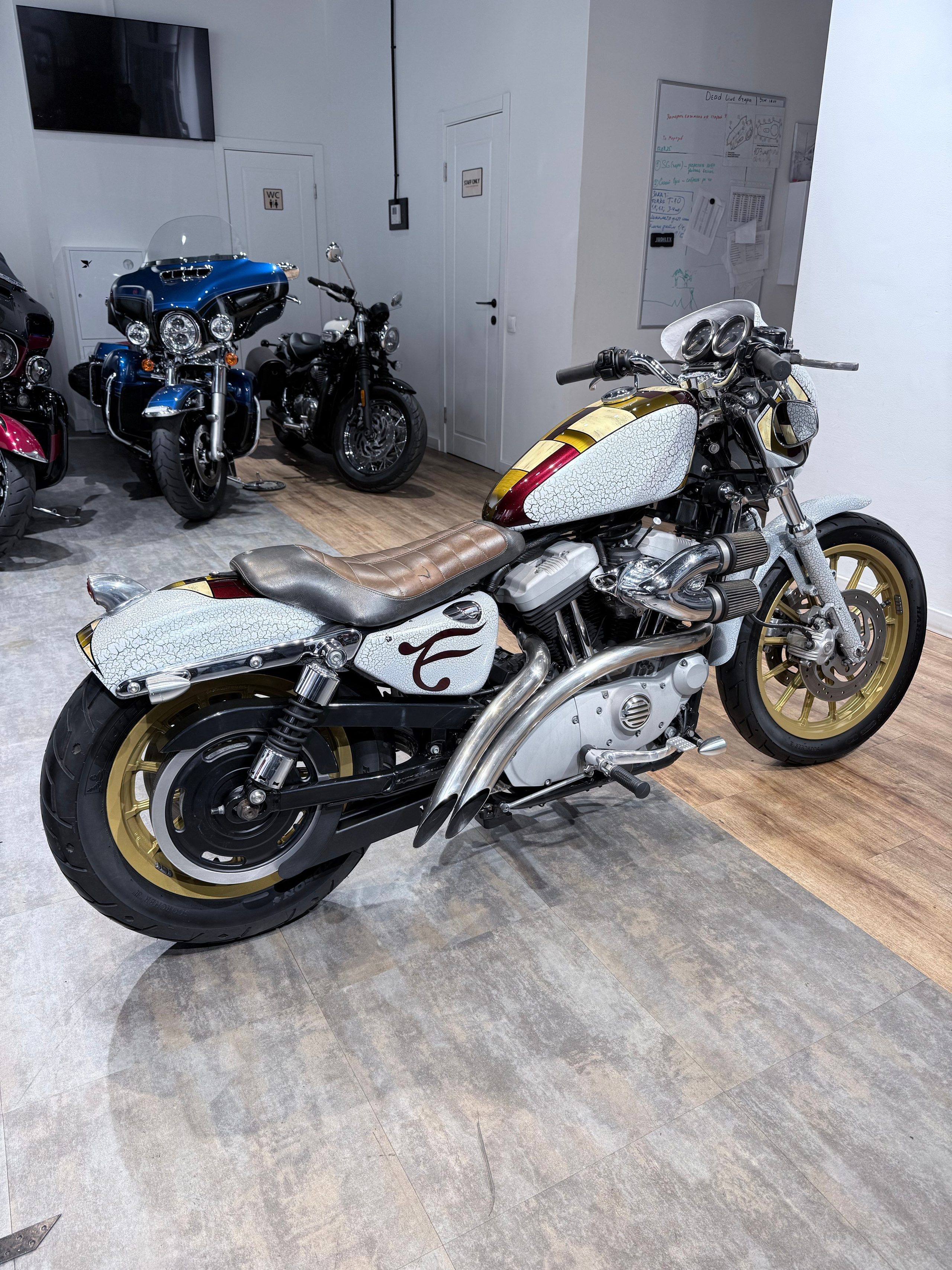 Sportster 1200 Roadster. Hello Davidson, Москва. Только хорошие мотоциклы…