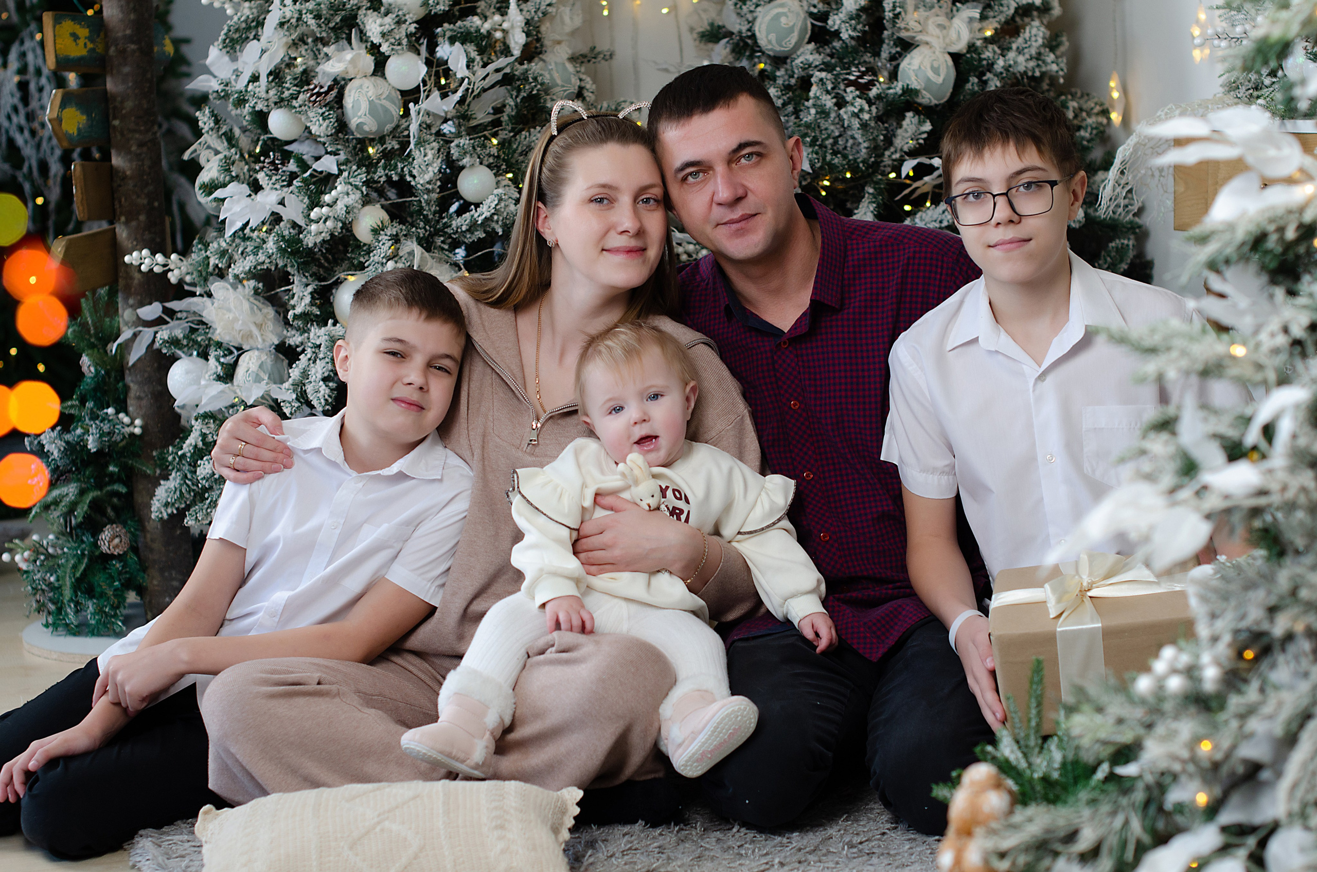 Новогодняя фотосессия для Алёны и её семьи. Фотограф в Хабаровске