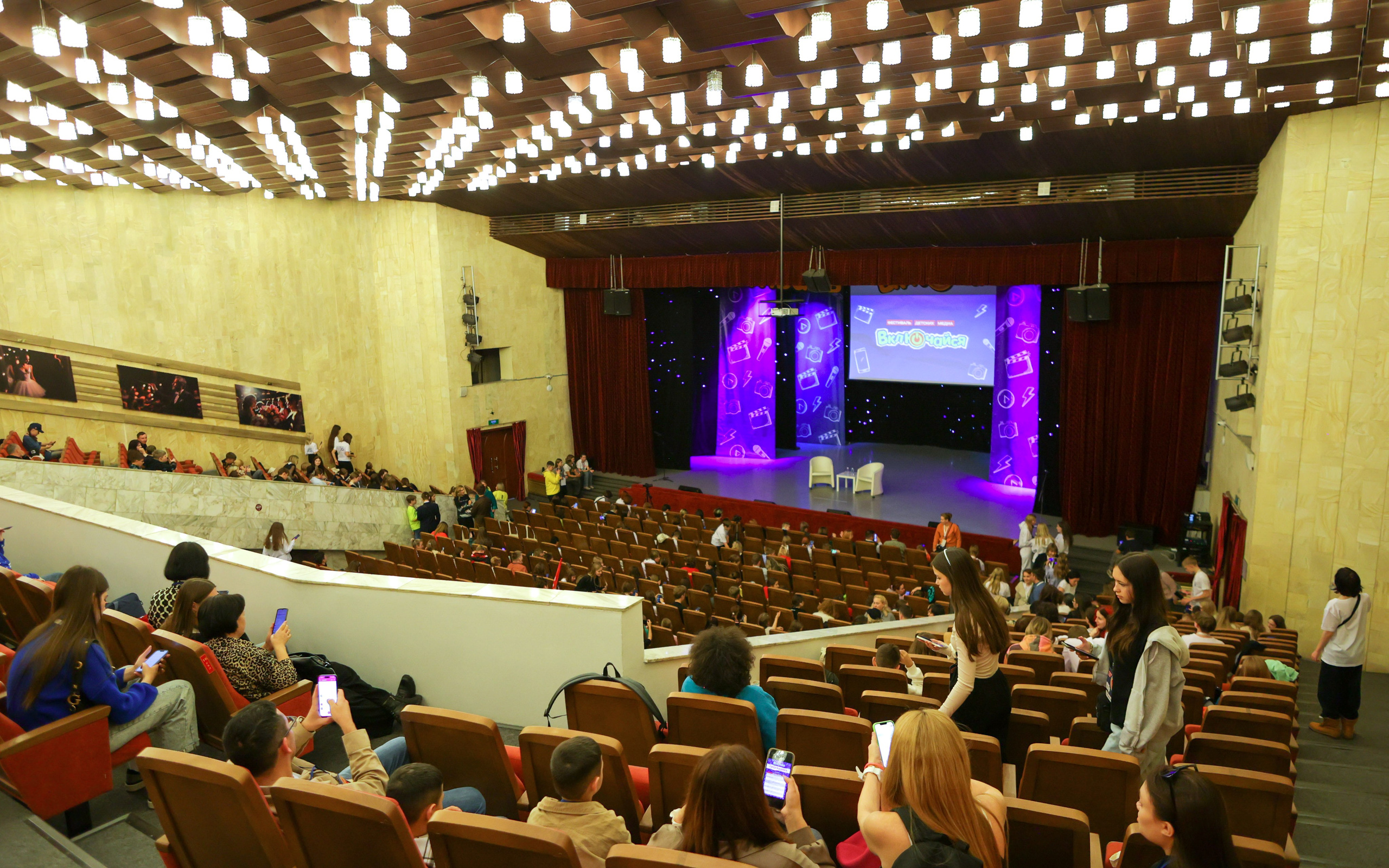 Фестиваль детских медиа «Включайся!». Выпускные альбомы и школьный фотограф в Подольске, Троицке, Щербинке, Москве и Московской области