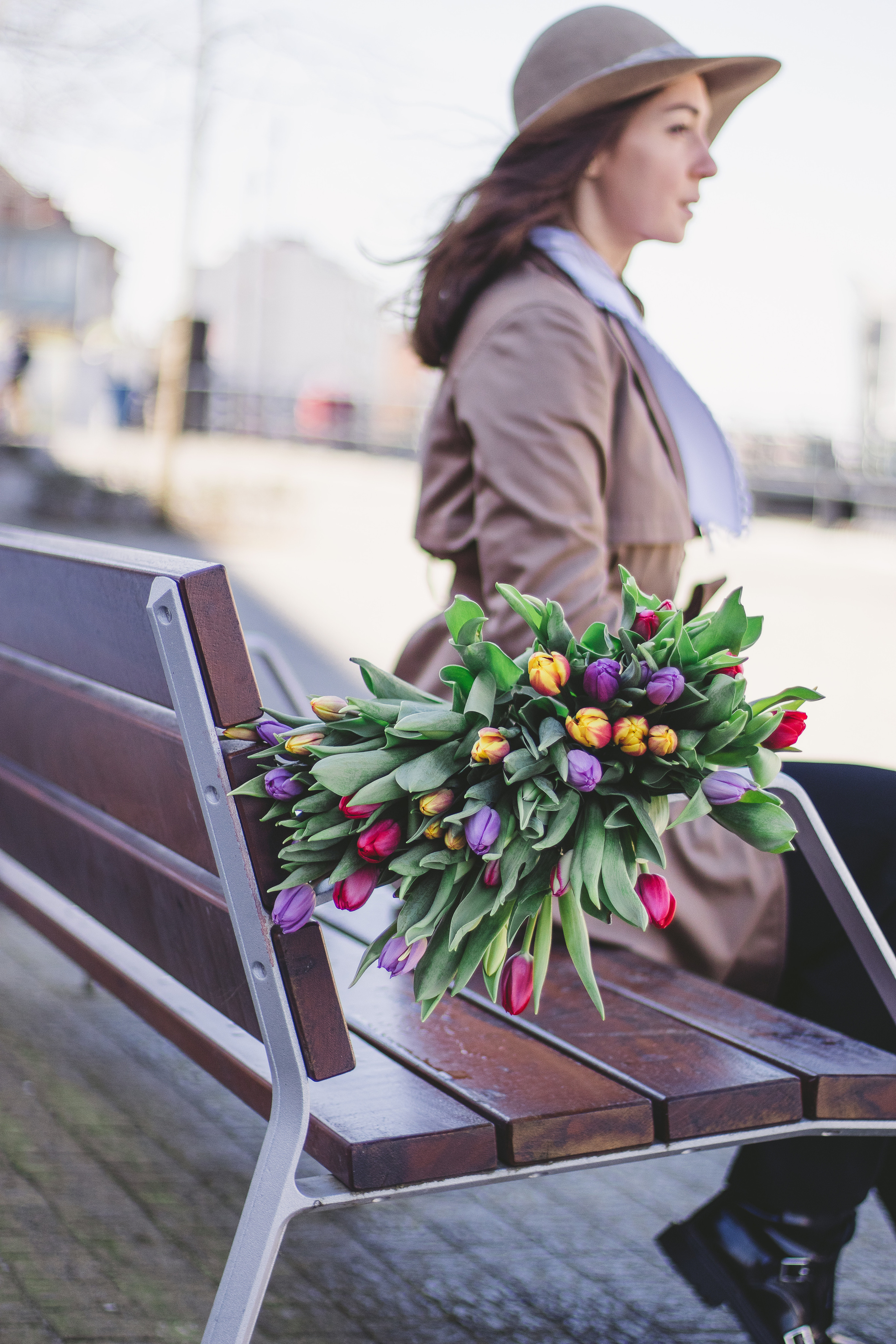 City photoshoot with Julia. Family, Children and Business photographer in Belgium