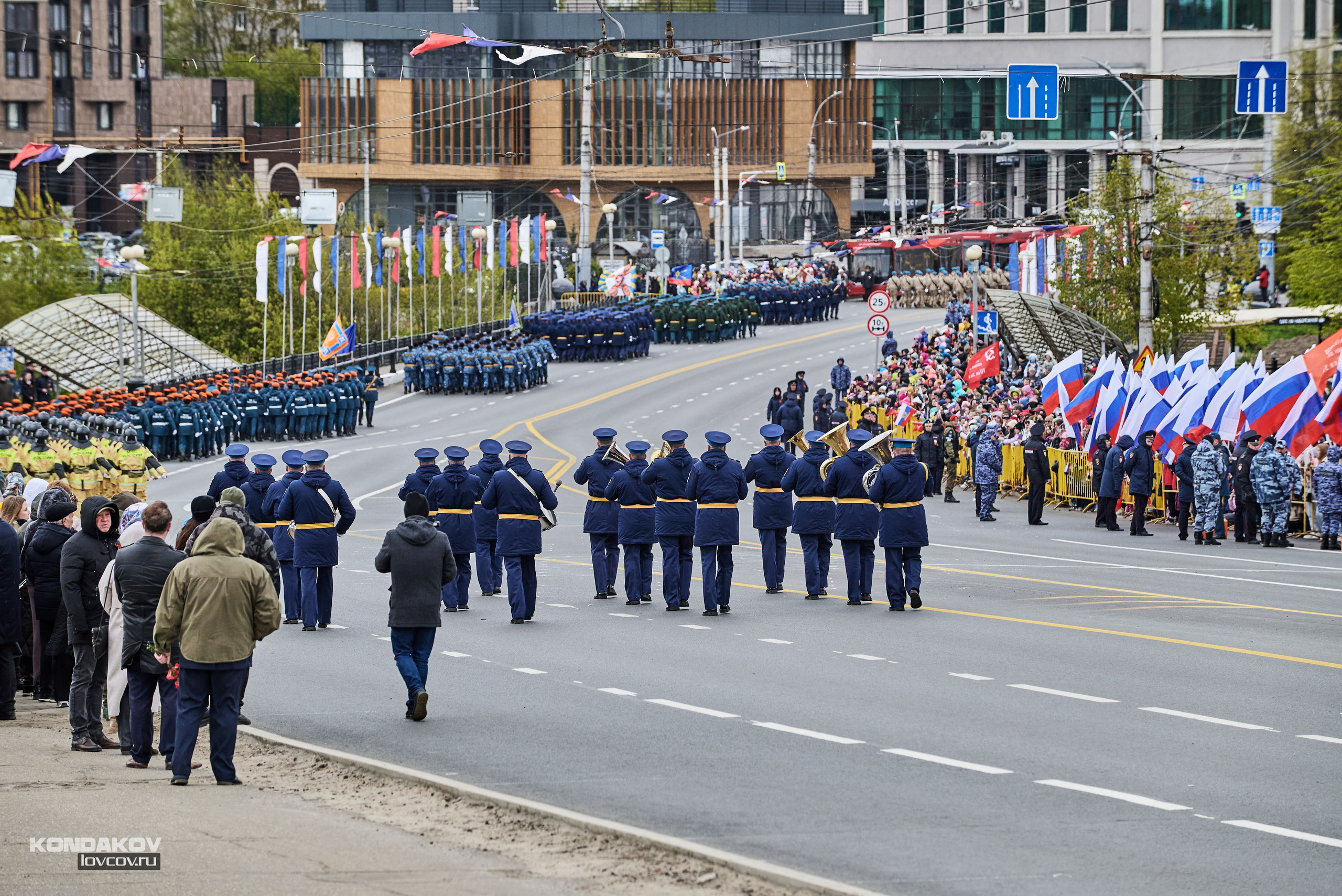 Парад в честь празднования День Победы 9 мая 2024 года в городе Иваново