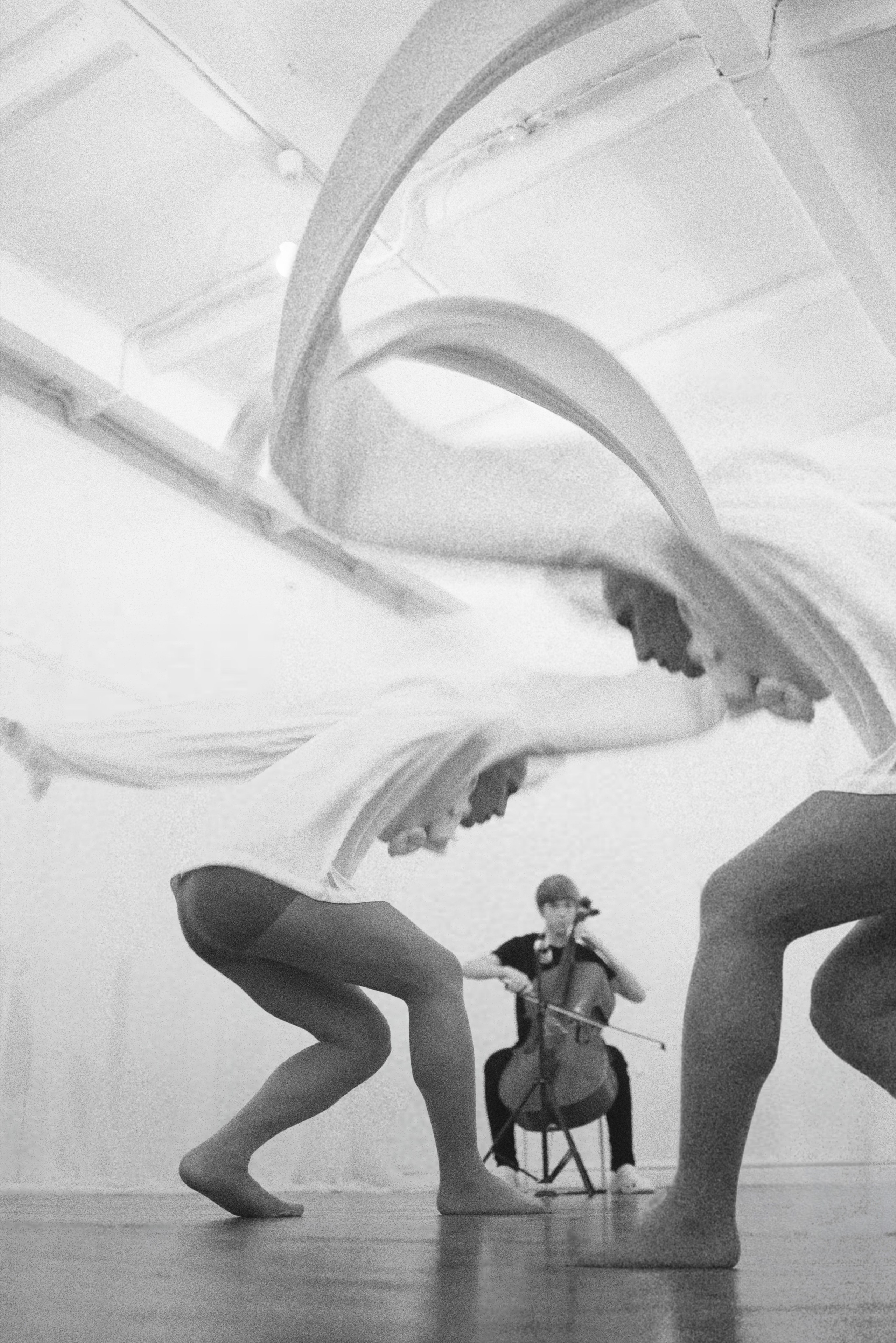 Pavel Alekhin, Clown-mime / Saint-Petersburg 2024. POLINA MÔMOT