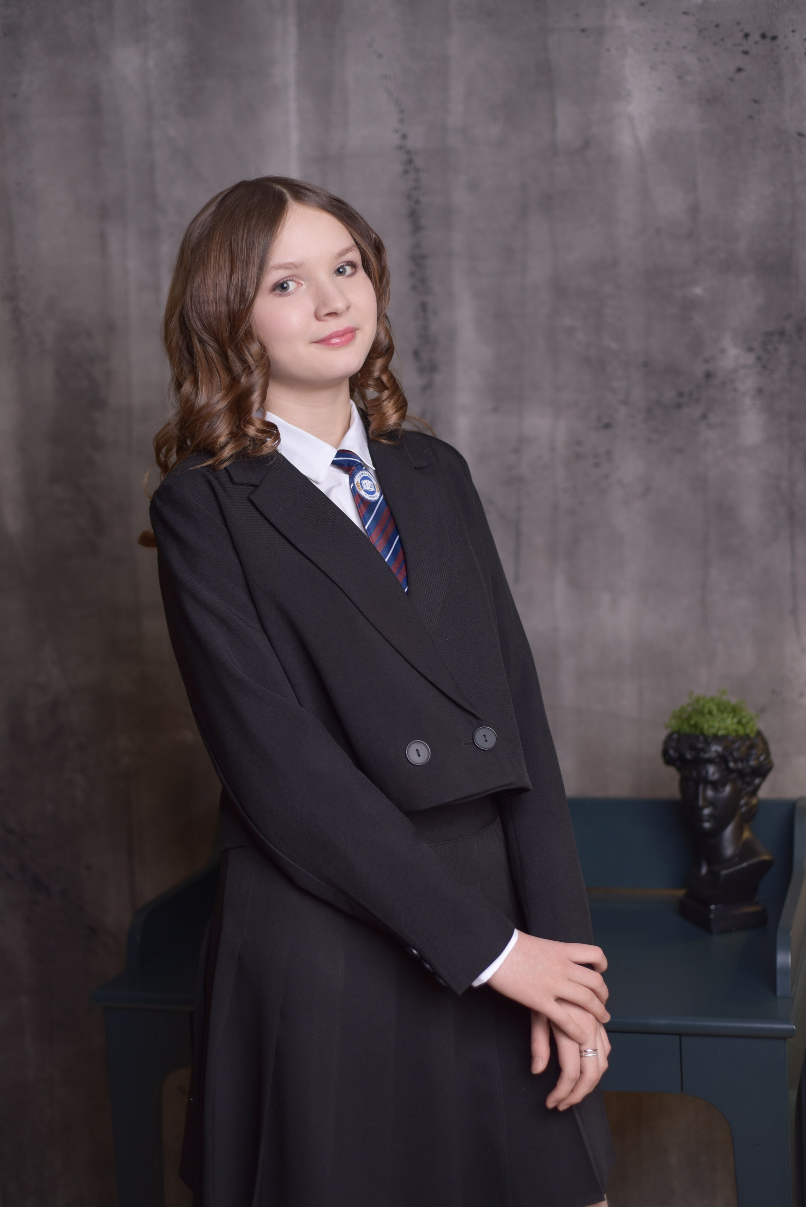 Выпускной альбом 9 и 11 класс «Гранж». Выпускные альбомы в Тюмени для школ, садов, вузов спортивных секций