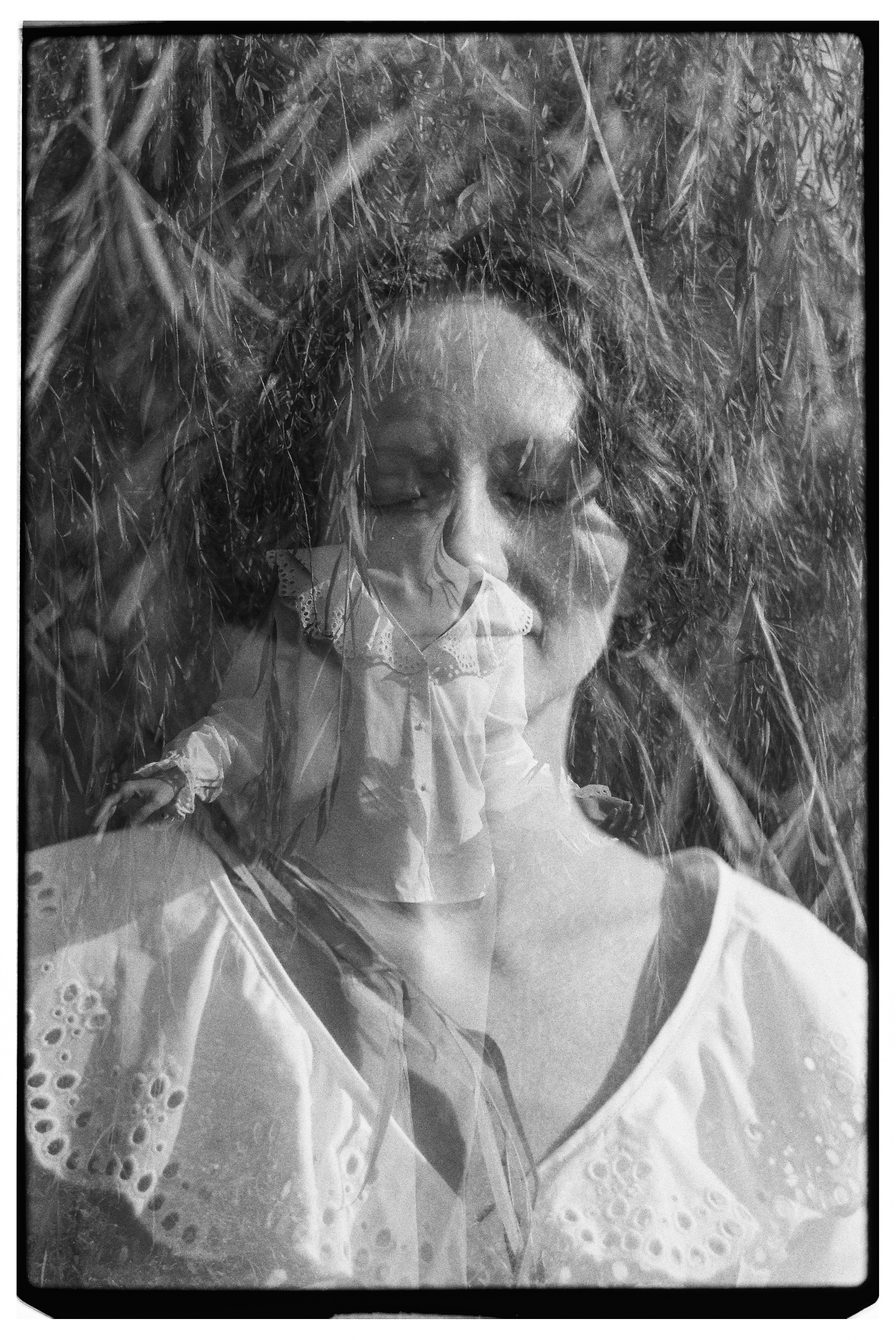 Портретная фотосессия для Юлии на плёнку 35 мм в Санкт-Петербурге. Светлана Гопанюк. Портретный фотограф. Санкт-Петербург. СПб