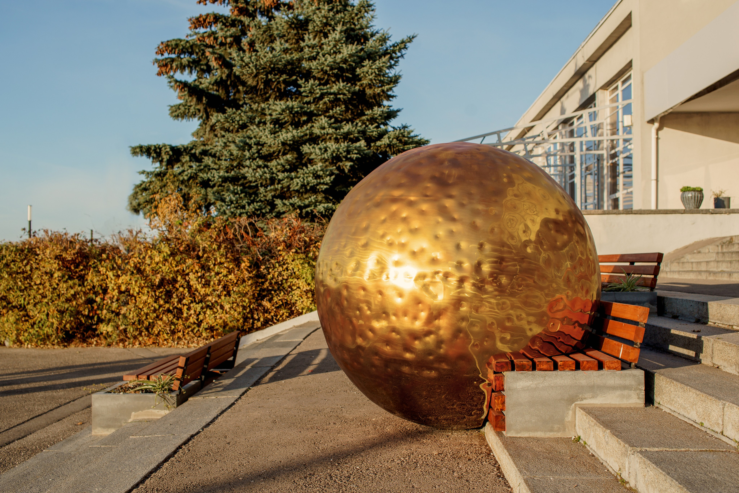 В Нижнем Новгороде открыли арт-объект «Солнце ждет рассвета» художника Гриши Шарова