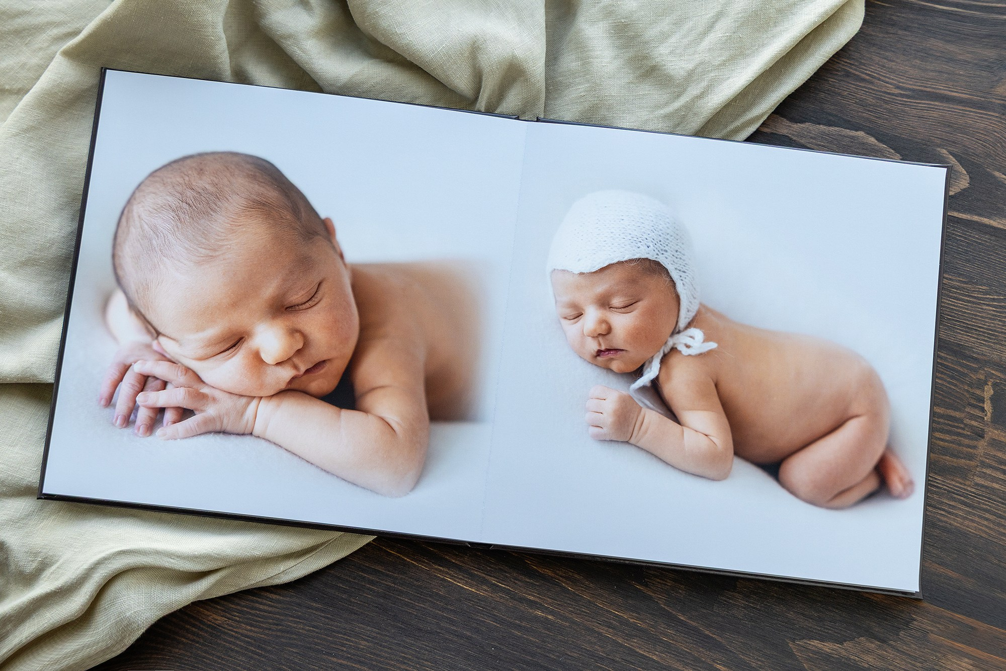 Фотограф в Сысерти: примеры фотокниг в разных стилях оформления.