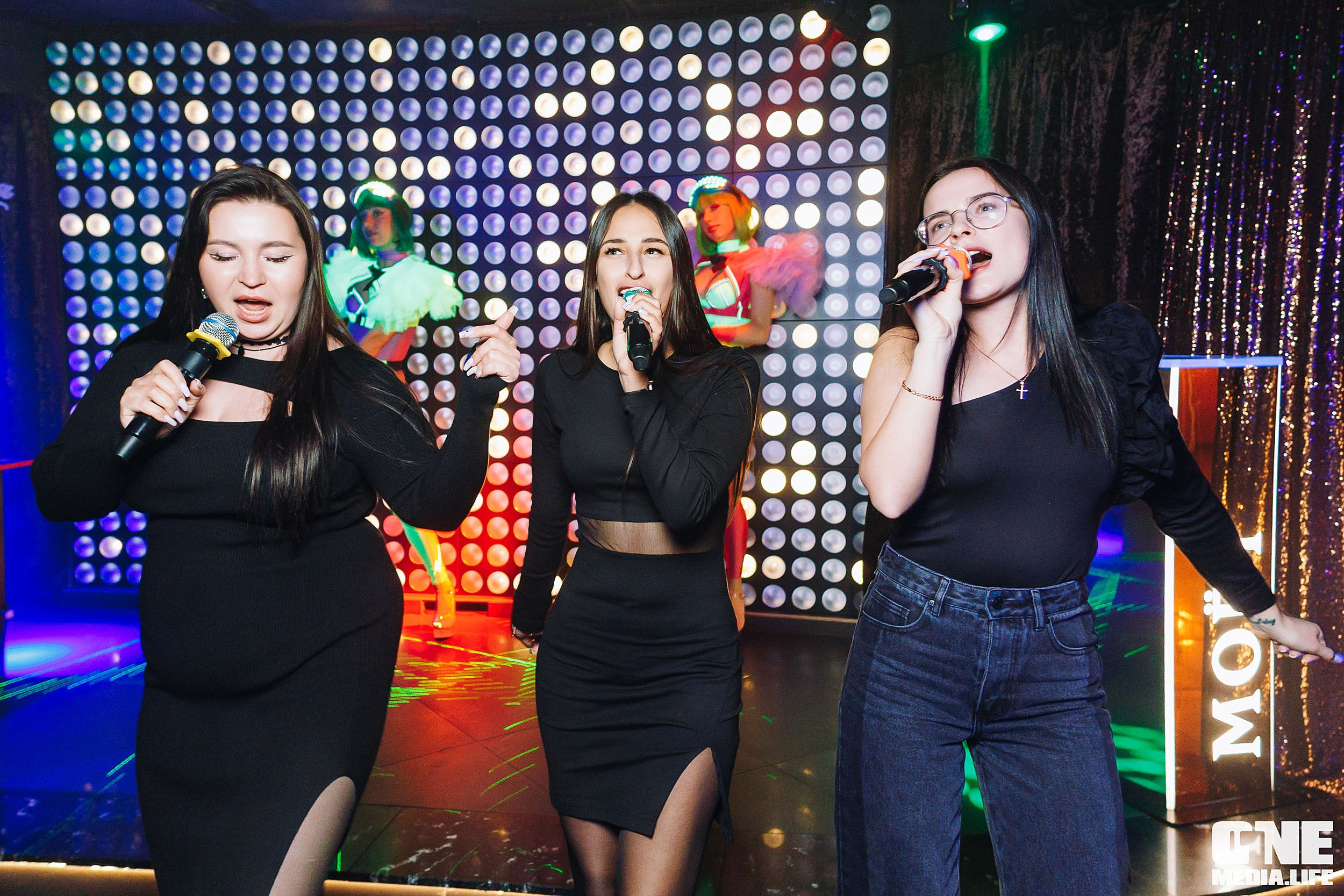 Фоторепортаж из караоке-клуба Эйфория. One Media Life: фоторепортажи, фотоотчеты с мероприятий и заведений