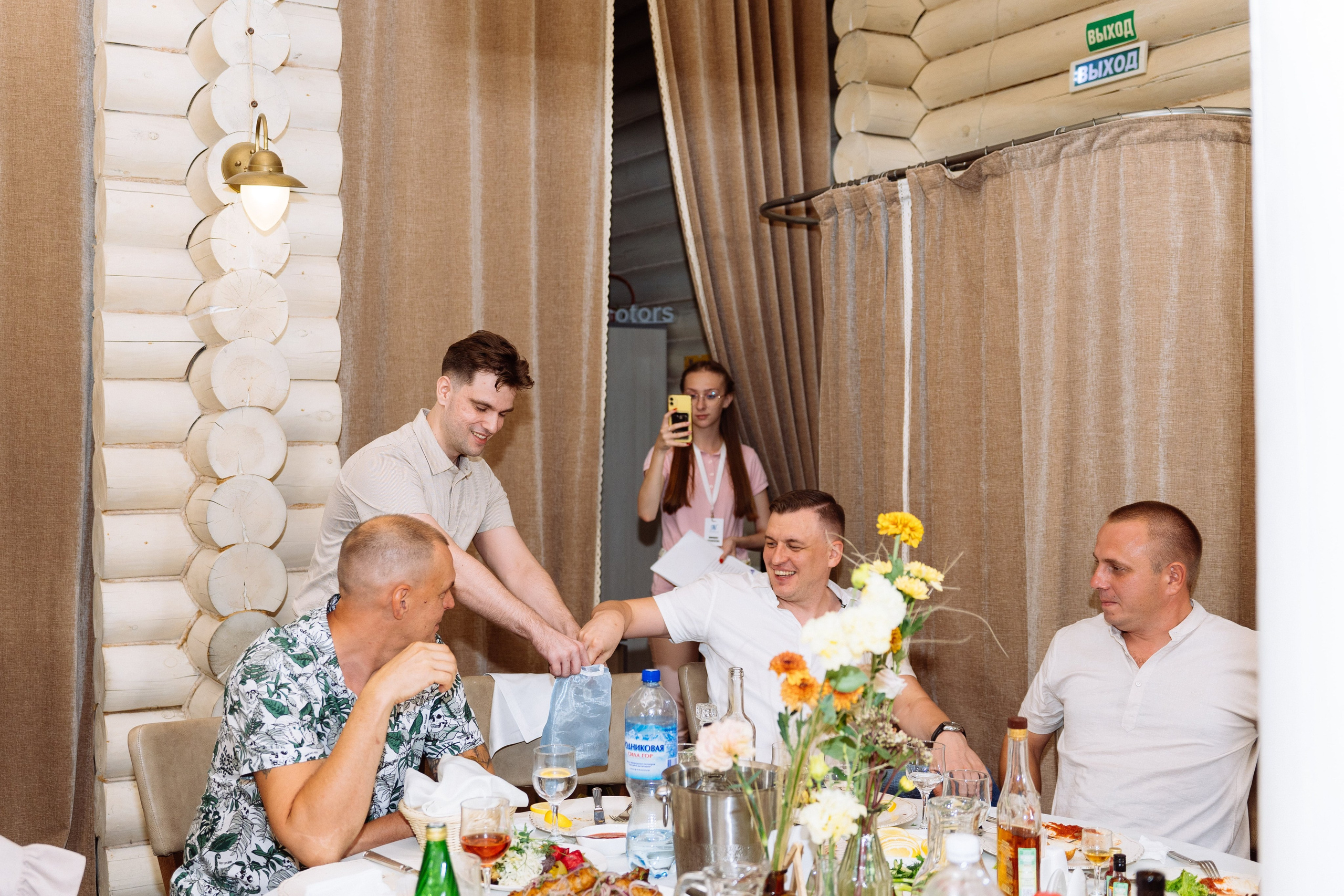 Свадьба Олега и Виктории в клубе «Ближняя дача»