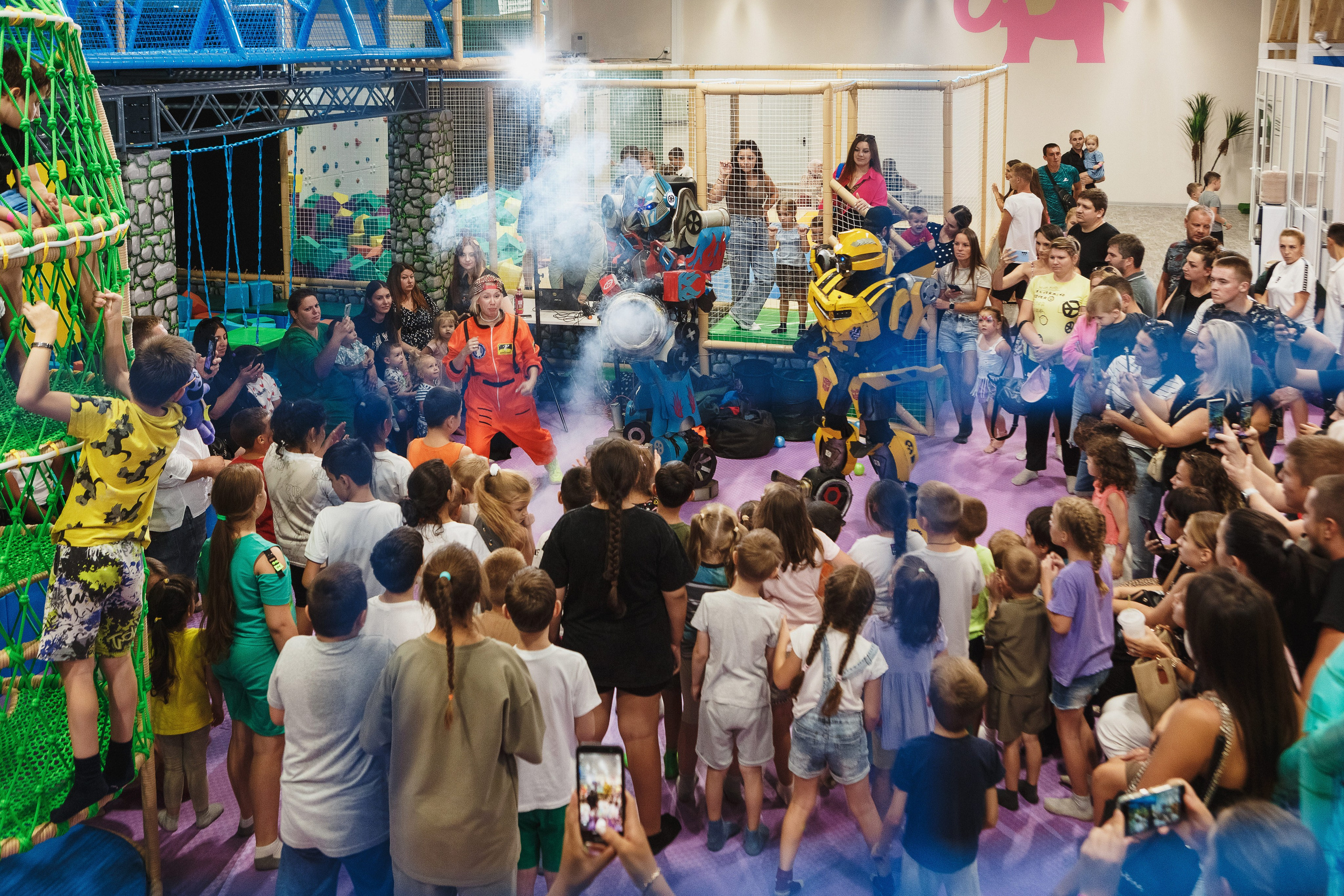 Туси Джуси Таганрог — Яркие и Весёлые Фотографии Детской Игровой Зоны. Свадебный и семейный фотограф в Таганроге Бакарюк Антон