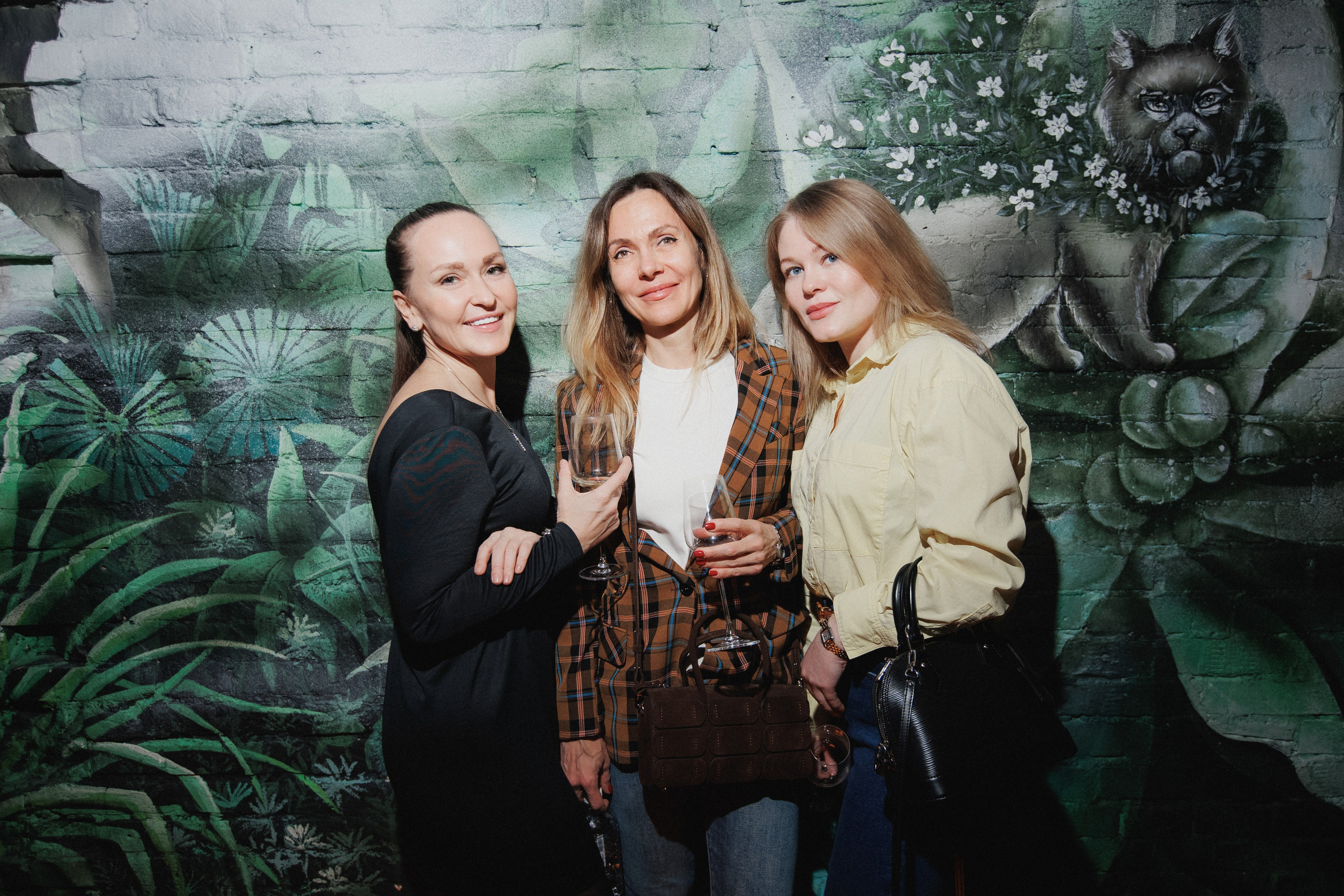 ВИННЫЙ ФЕСТИВАЛЬ. СВОИ. ФОТООТЧЕТЫ-СОБЫТИЯ-МЕСТА