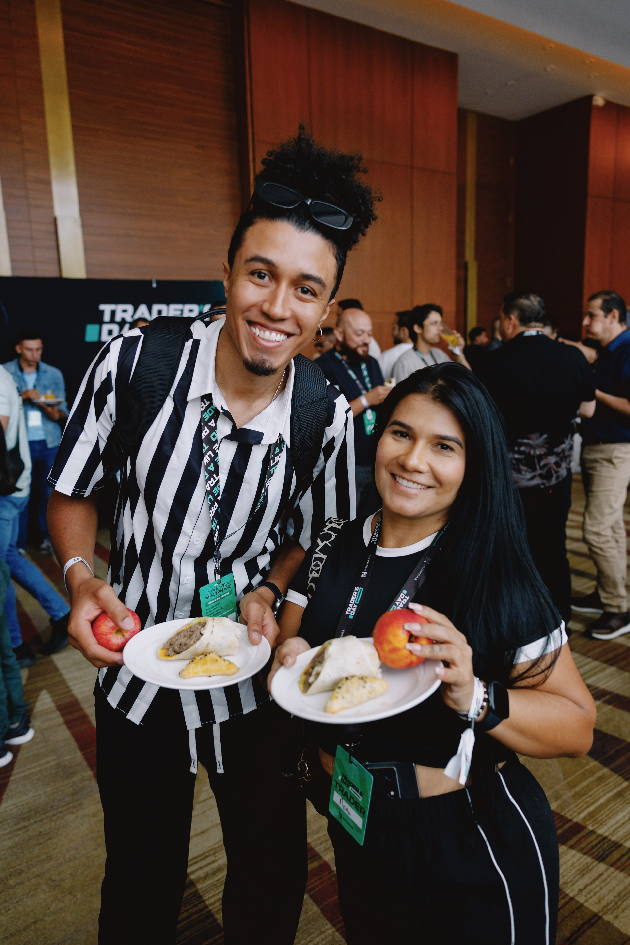 TRADERS DAY By NeomAAA Medellin. NeomAAA Funds Gallery