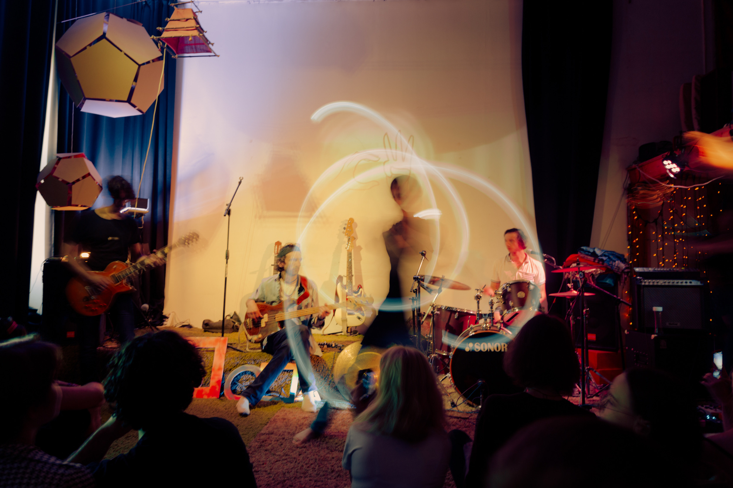 Третья среда. Фотограф в Москве и Санкт-Петербурге Саша Кар