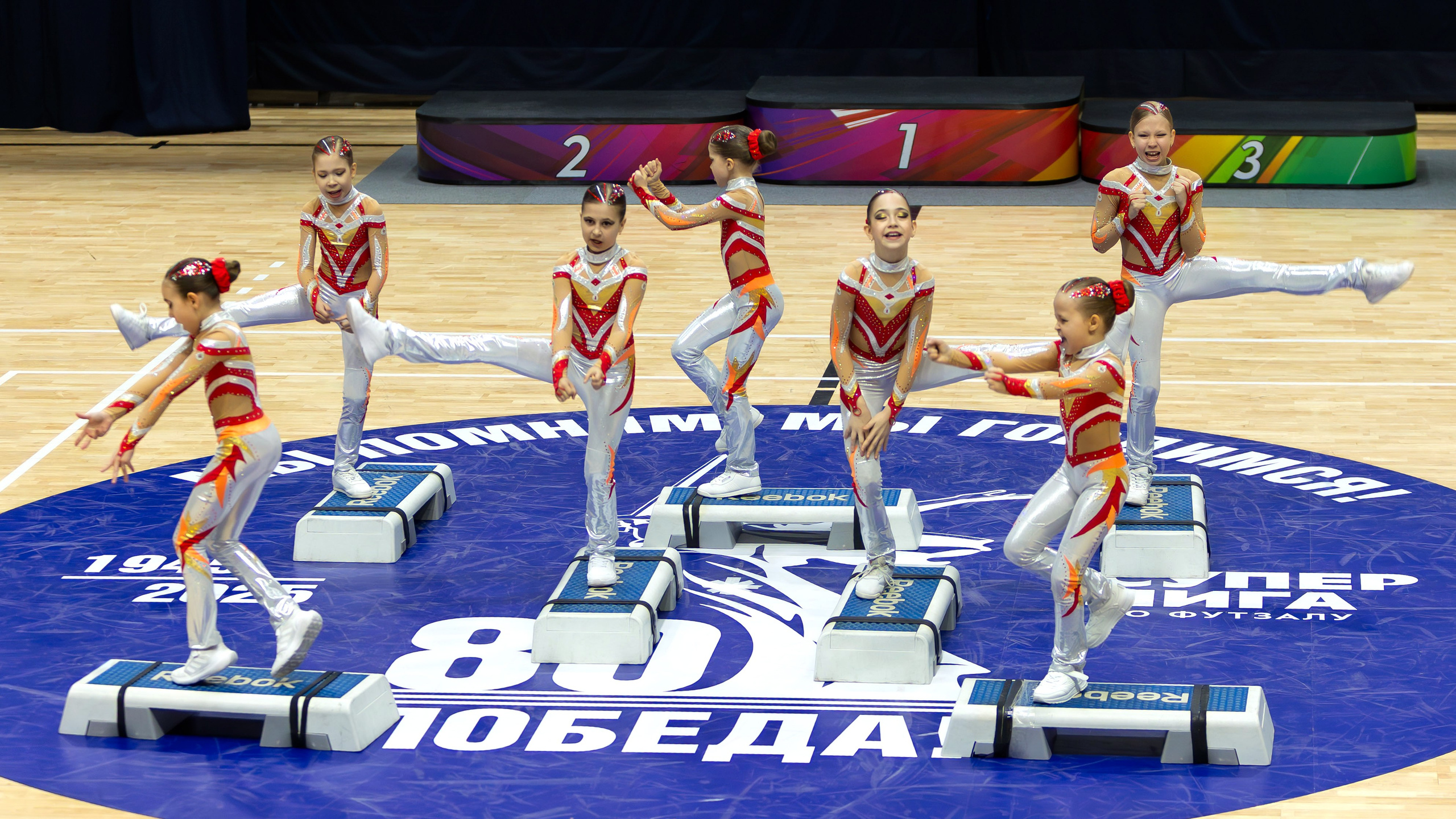 Фестиваль по фитнес-аэробике «Облачко» дисциплина «Степ-аэробика». Выпускные альбомы и школьный фотограф в Подольске, Троицке, Щербинке, Москве и Московской области