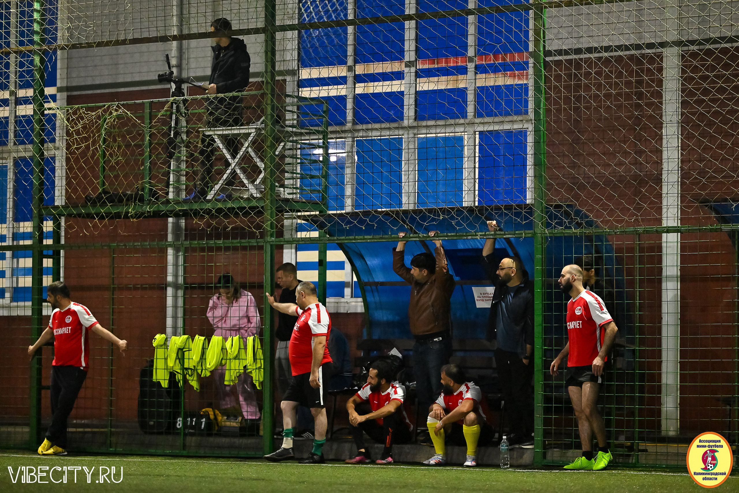 ИГРЫ МИНИ-ФУТБОЛЬНОЙ И КОРПОРАТИВНОЙ ЛИГИ. VIBECITY.RU Вайб Сити Ру Фоторепортажи Фотоотчеты Калининград