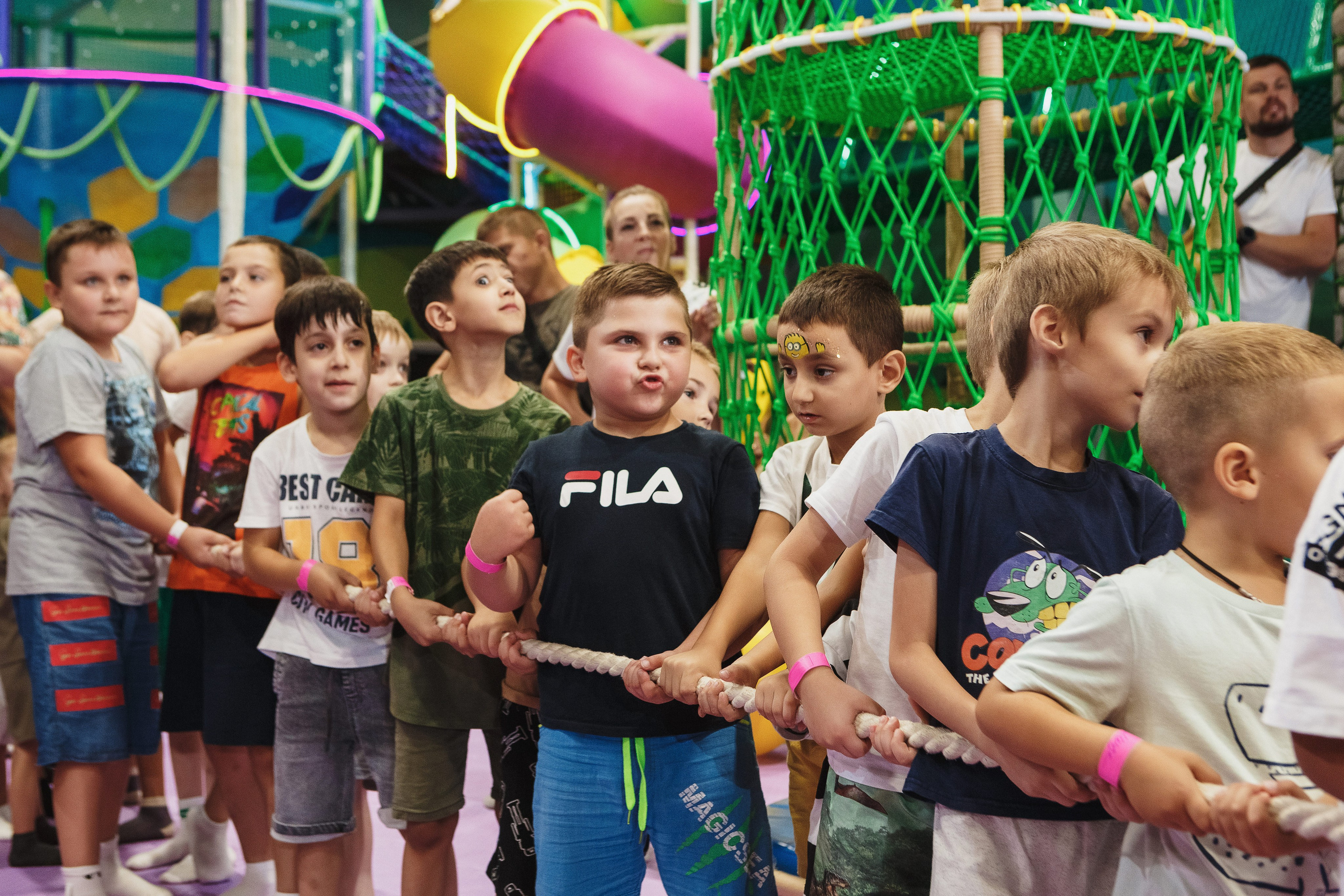 Туси Джуси Таганрог — Яркие и Весёлые Фотографии Детской Игровой Зоны. Свадебный и семейный фотограф в Таганроге Бакарюк Антон