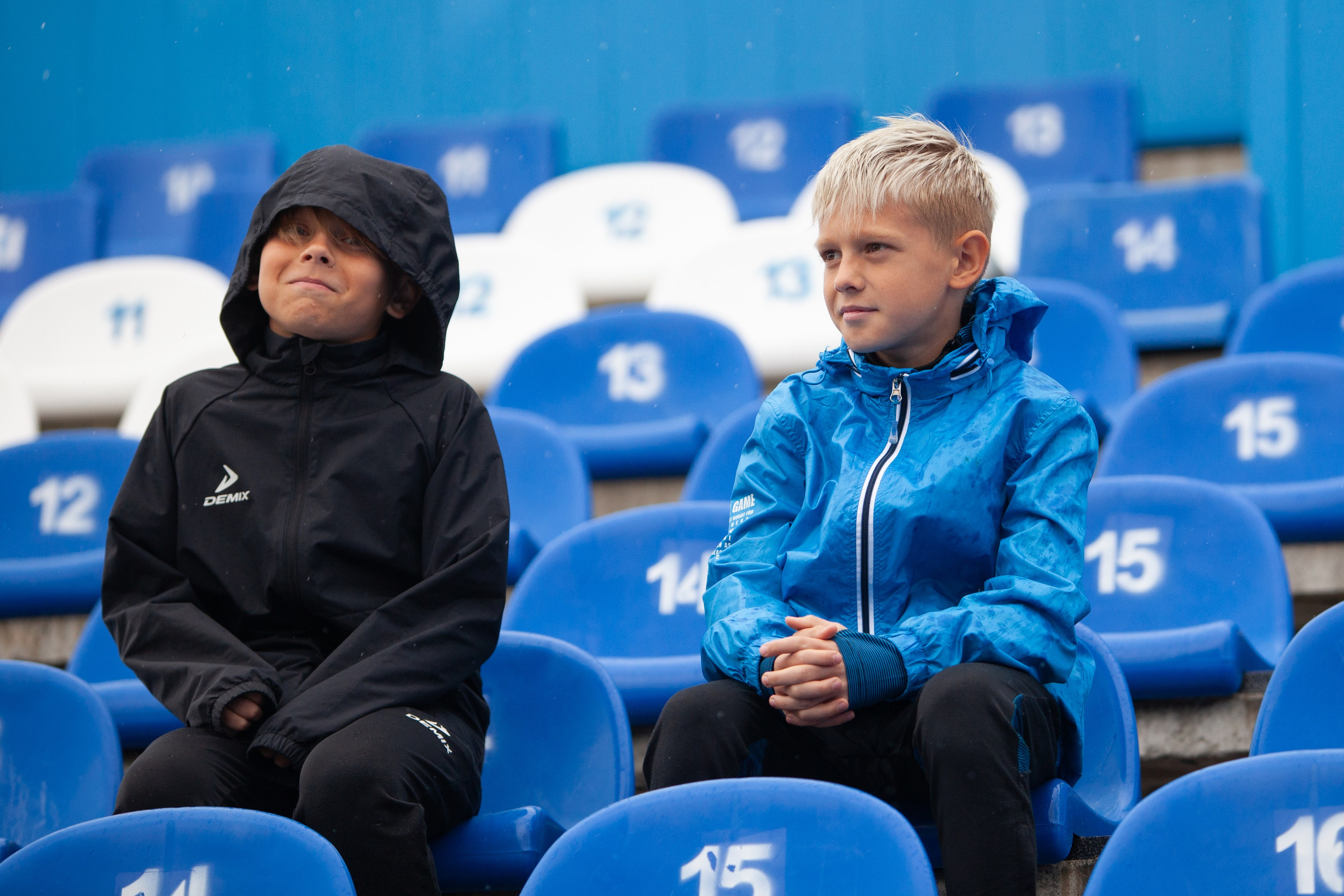 Матч юношеской футбольной лиги между командами СШ «Сахалин» и «СШОР № 1» (Комсомольск-на-Амуре). Кутузов Евгений Фотограф в Южно-Сахалинске