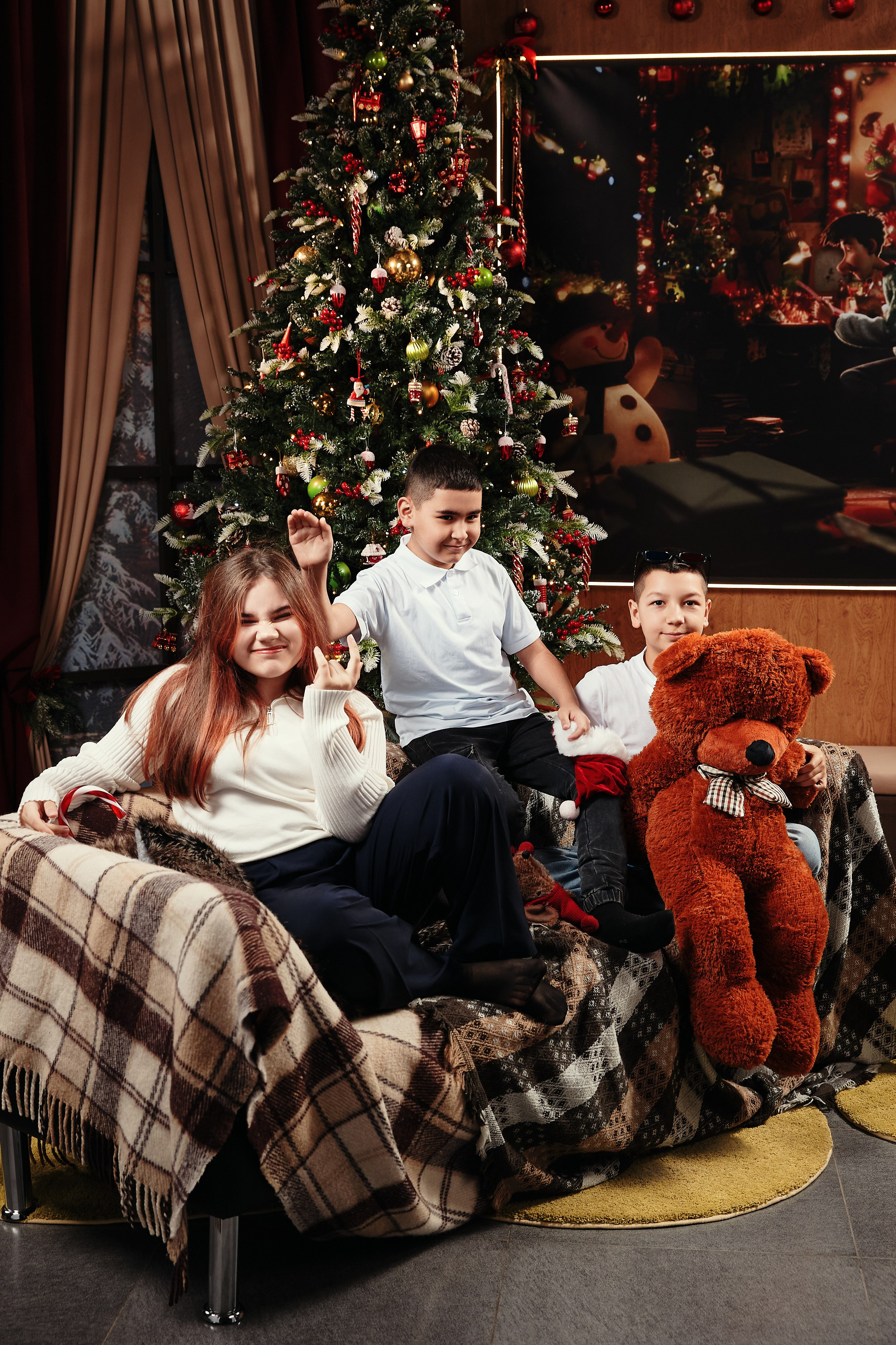 Две семьи под одной крышей