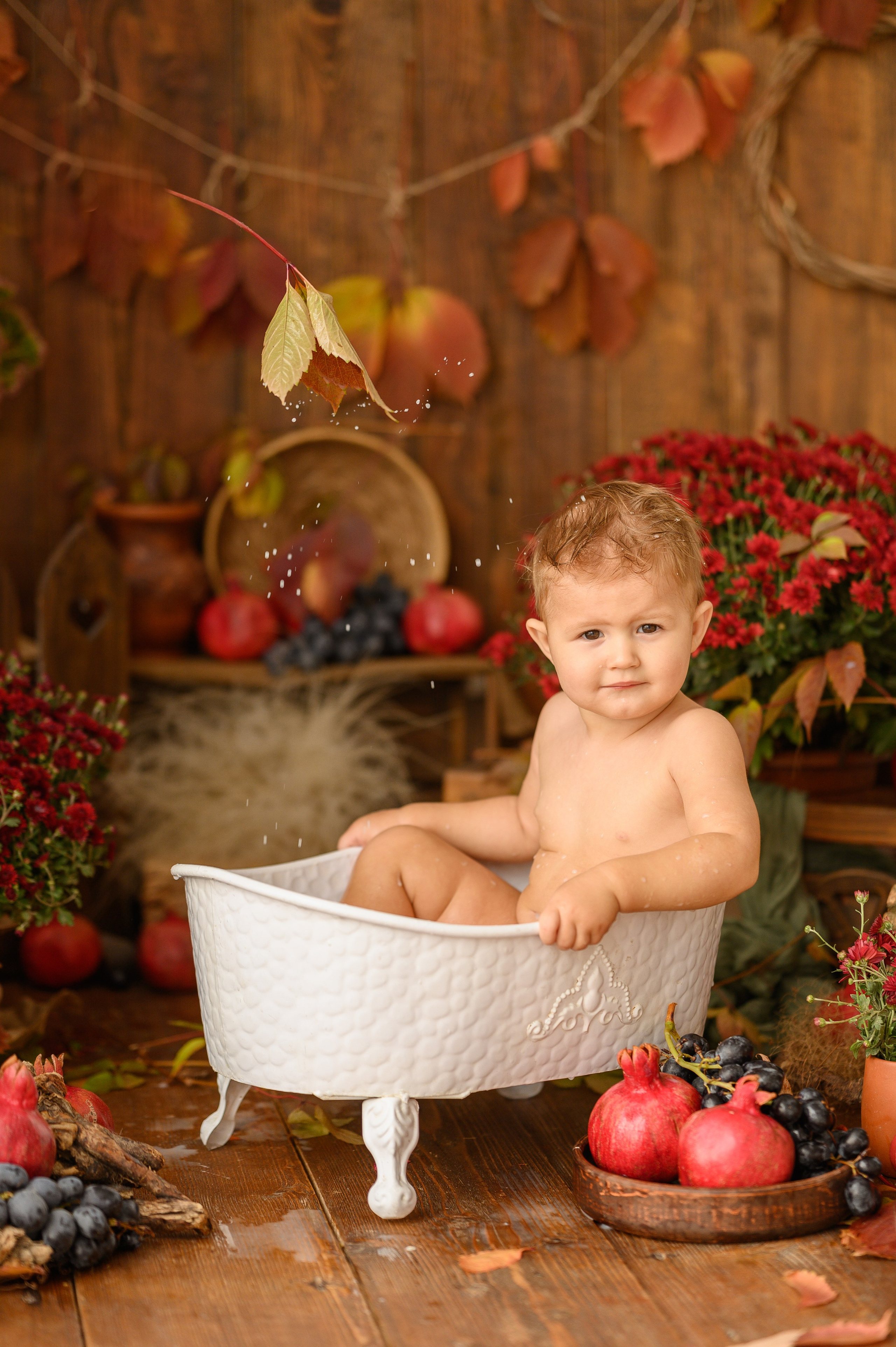 Коля и гранаты-виноград. Детский и семейный фотограф Ирина Гладких