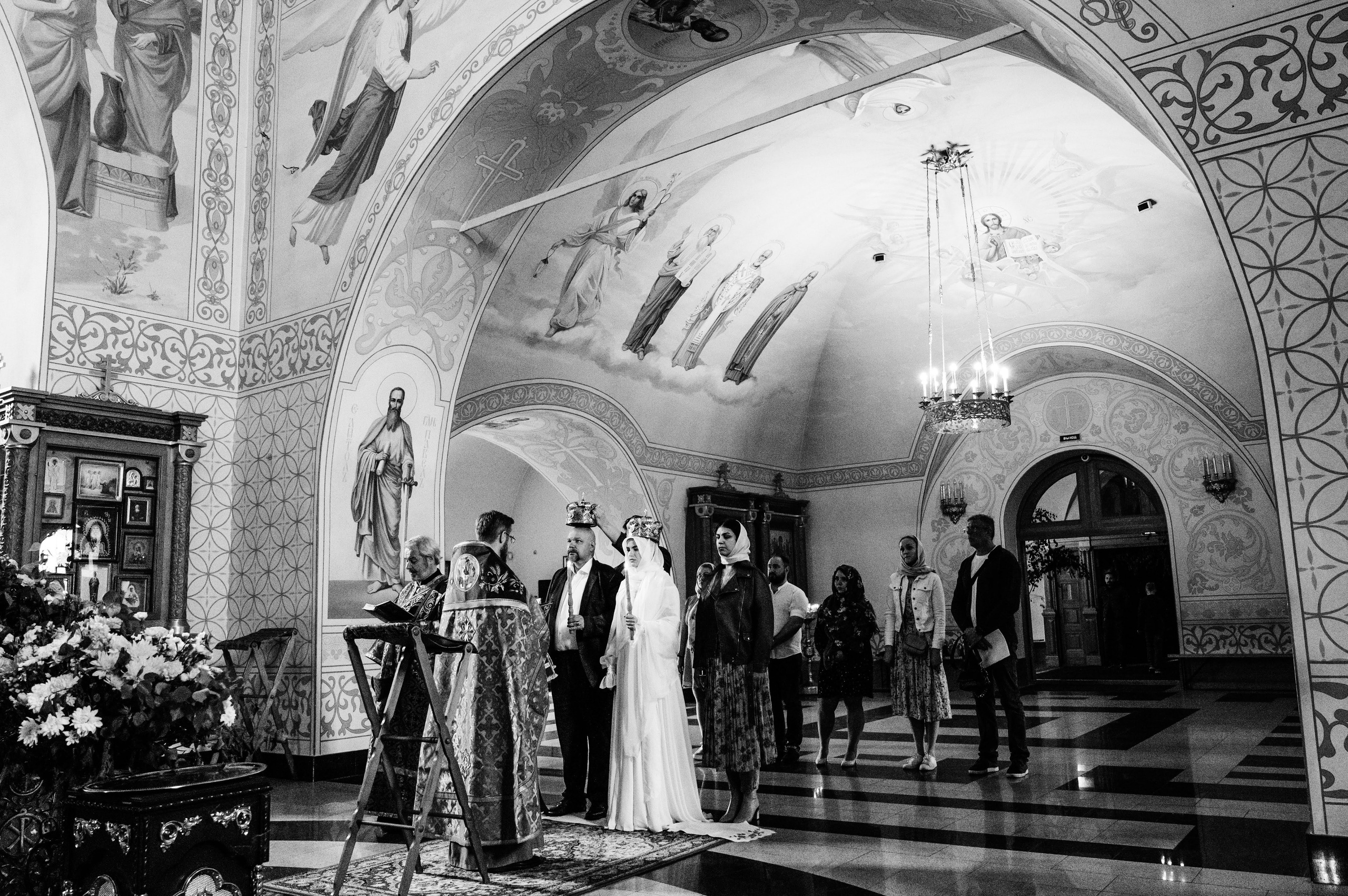 Стоимость крещения. Профессиональный фотограф беременности в СПБ. Стильные фотосессии беременности в стиле минимализм и классическая фотография