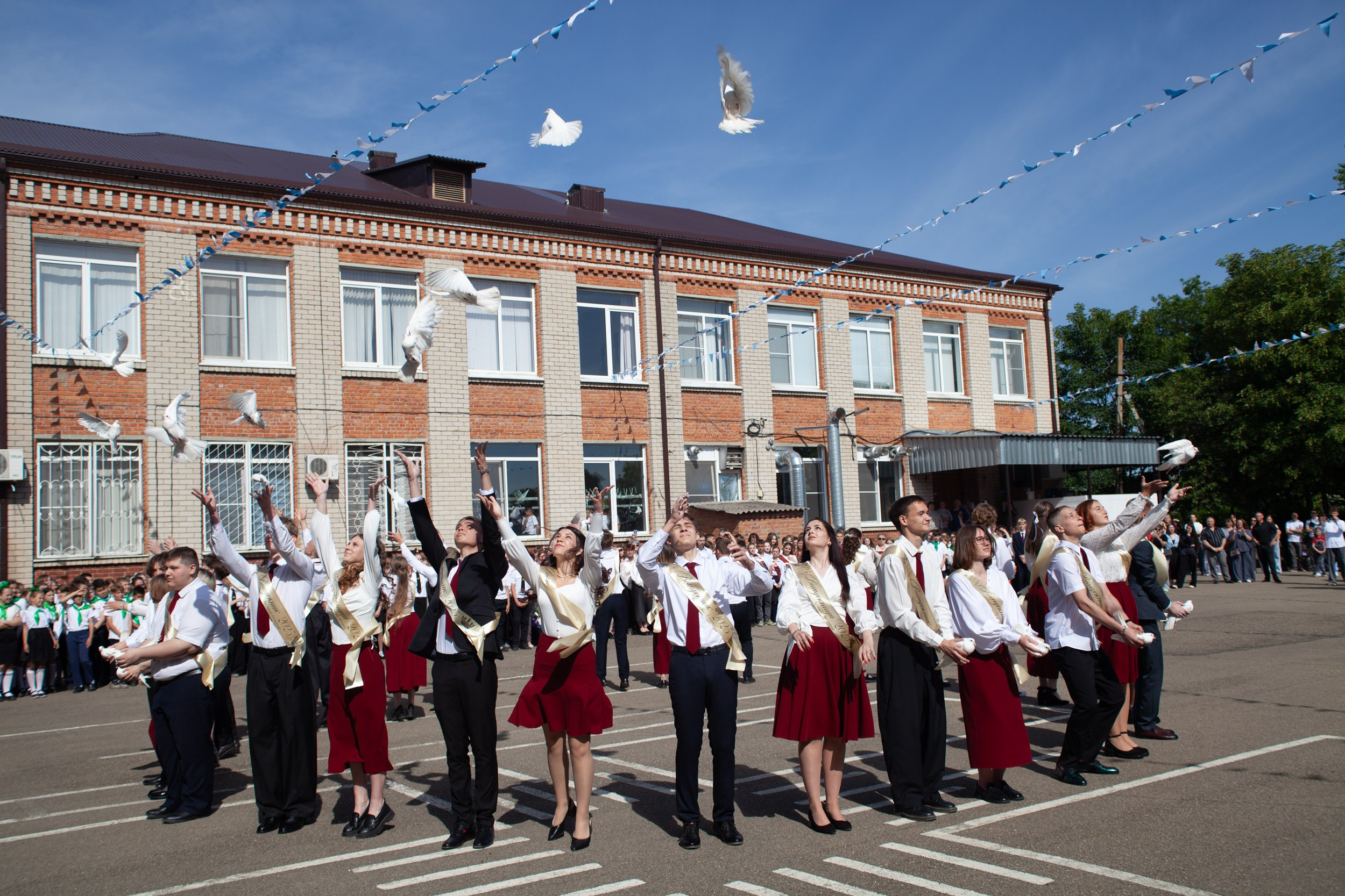 Последний звонок в Десяточке
