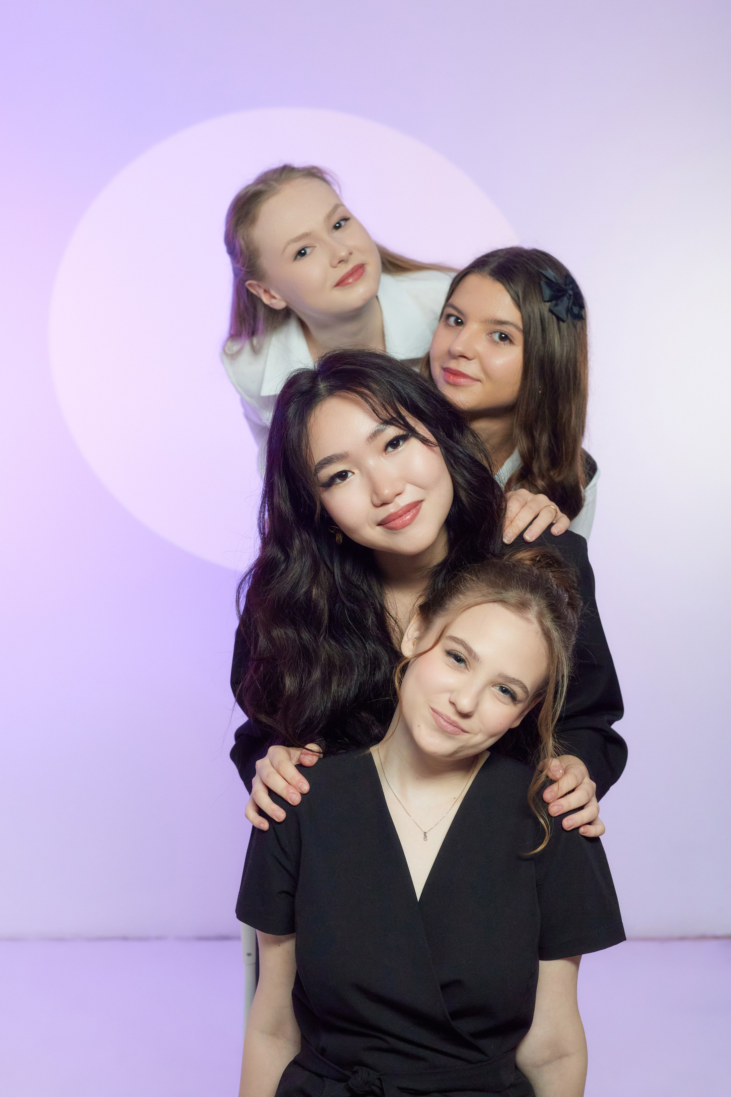 Альбом на окончание школы 9 и 11 класс «Симфония». Выпускные альбомы в Тюмени для школ, садов, вузов спортивных секций