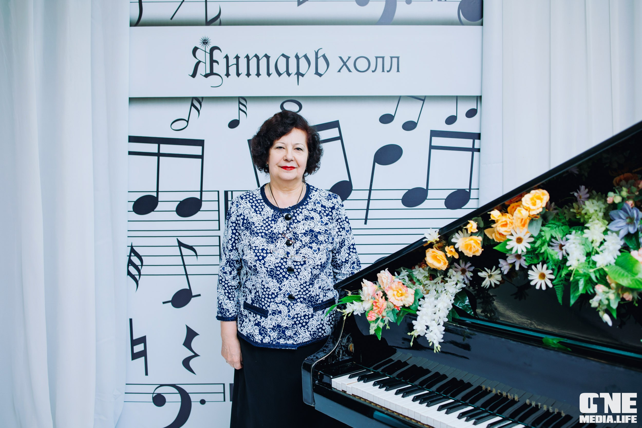 Концерт 8 марта в Янтарь холл. One Media Life: фоторепортажи, фотоотчеты с мероприятий и заведений