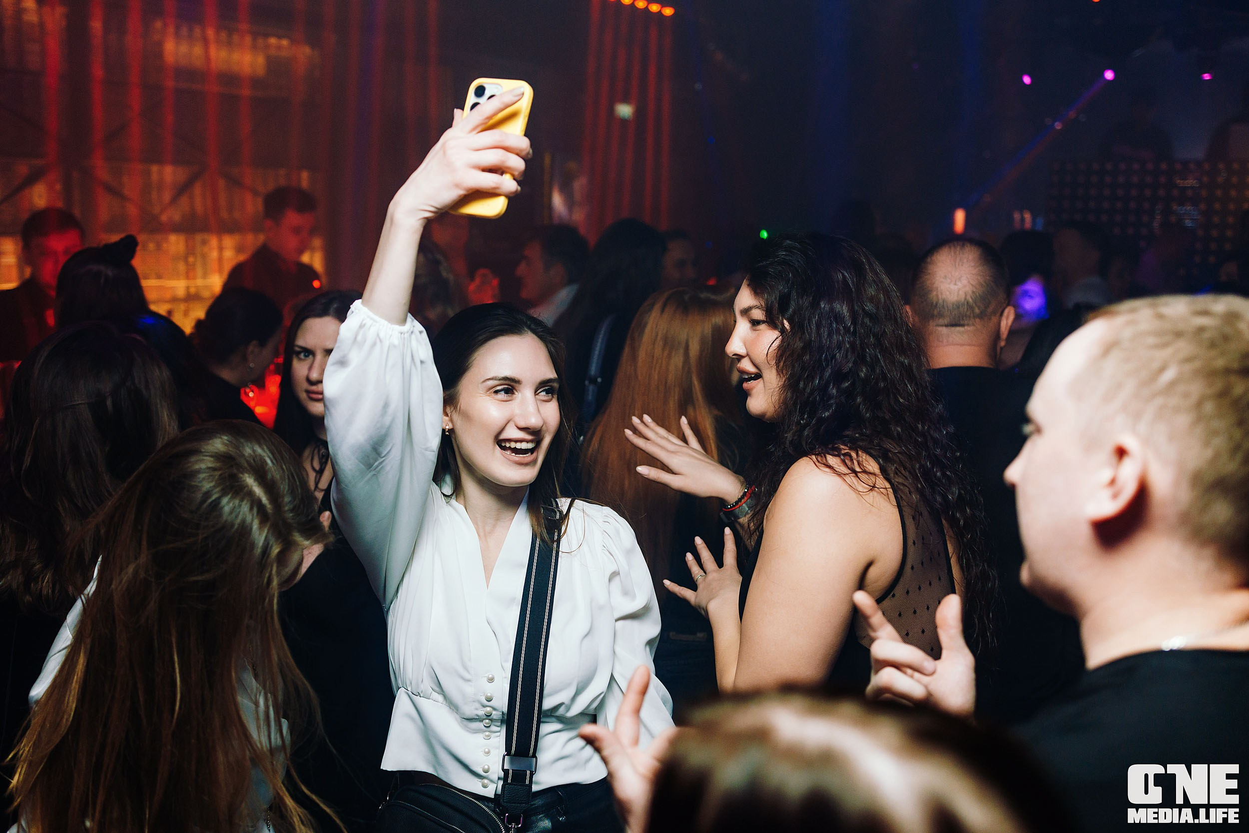 Фоторепортаж из Пиано бара. One Media Life: фоторепортажи, фотоотчеты с мероприятий и заведений