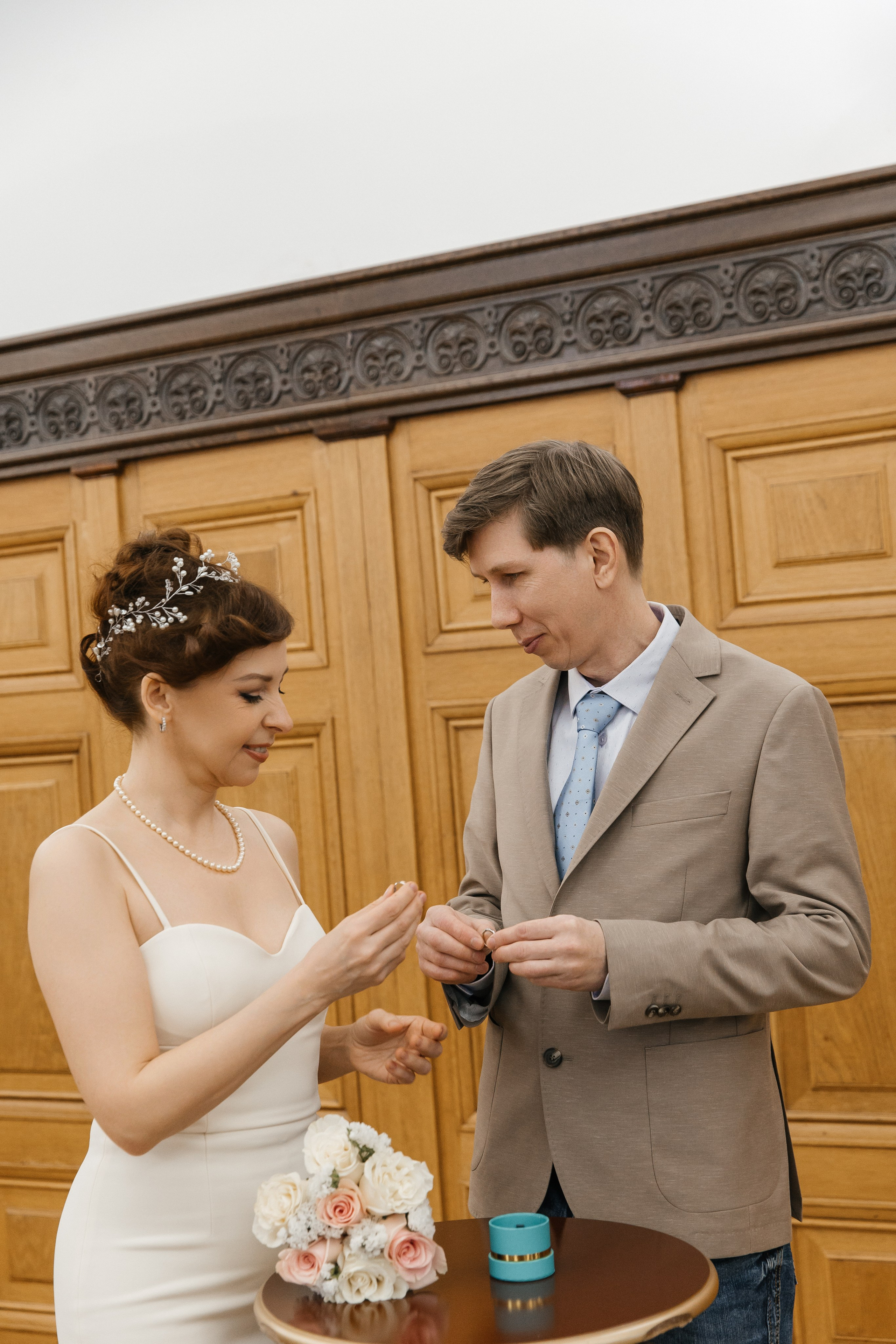 Свадебная фотосессия в Грибоедовском ЗАГСе (Дворец Бракосочетания № 1). Фотограф и видеограф Анна Домашенко