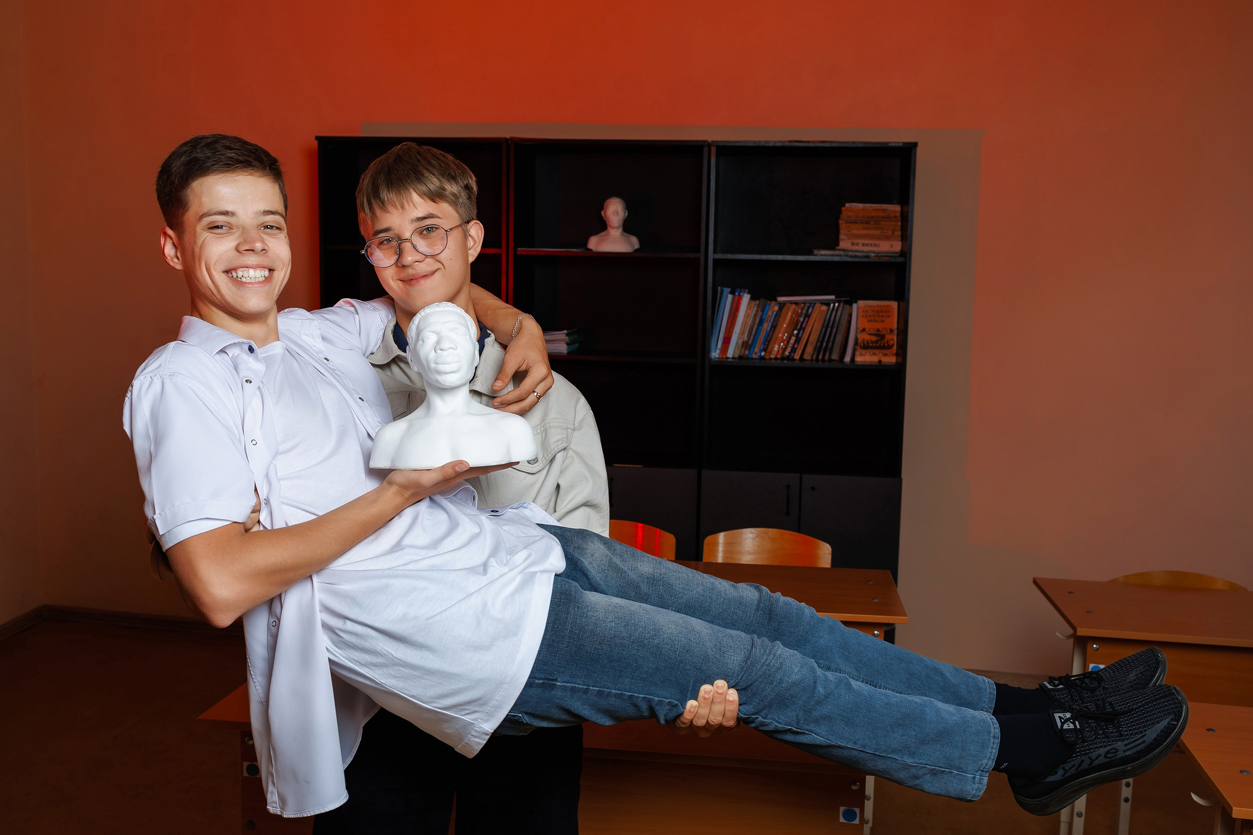 Трюмо подробности