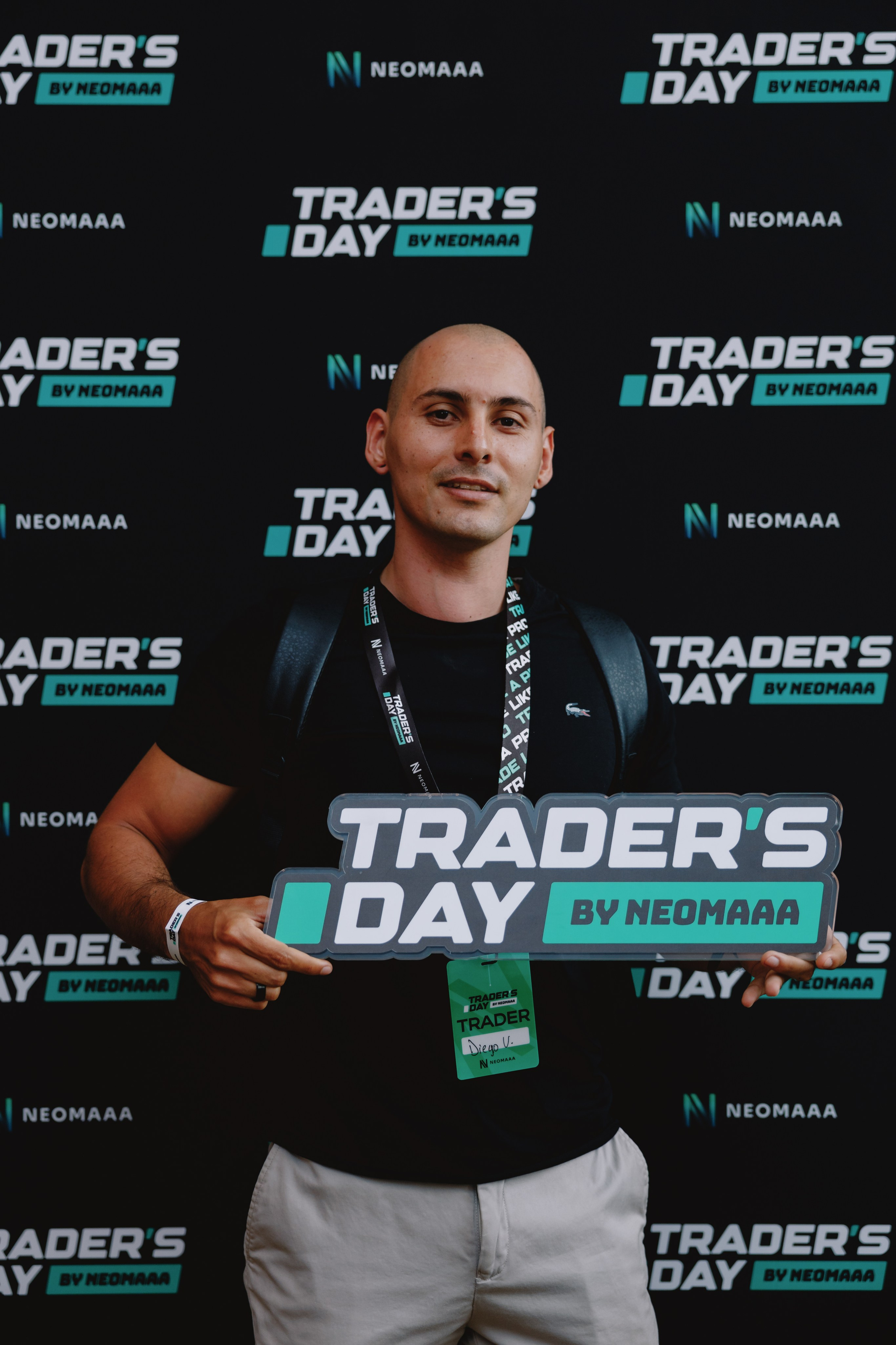 TRADERS DAY By NeomAAA Medellin. NeomAAA Funds Gallery