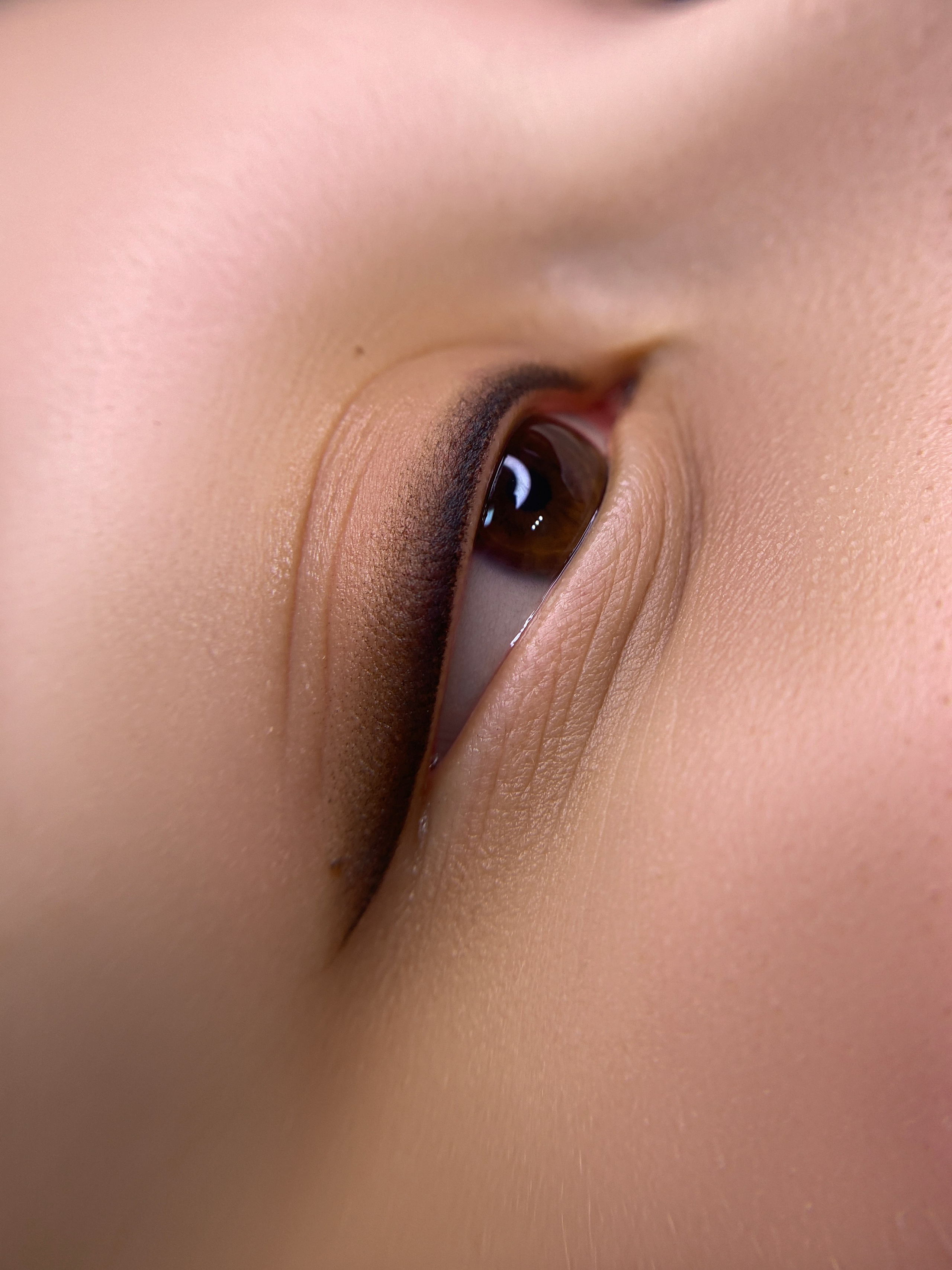 Ксения Старшинова перманентный макияж. Студия перманентного макияжа, косметологии и массажа SYMMETRY в Москве, м. Киевская