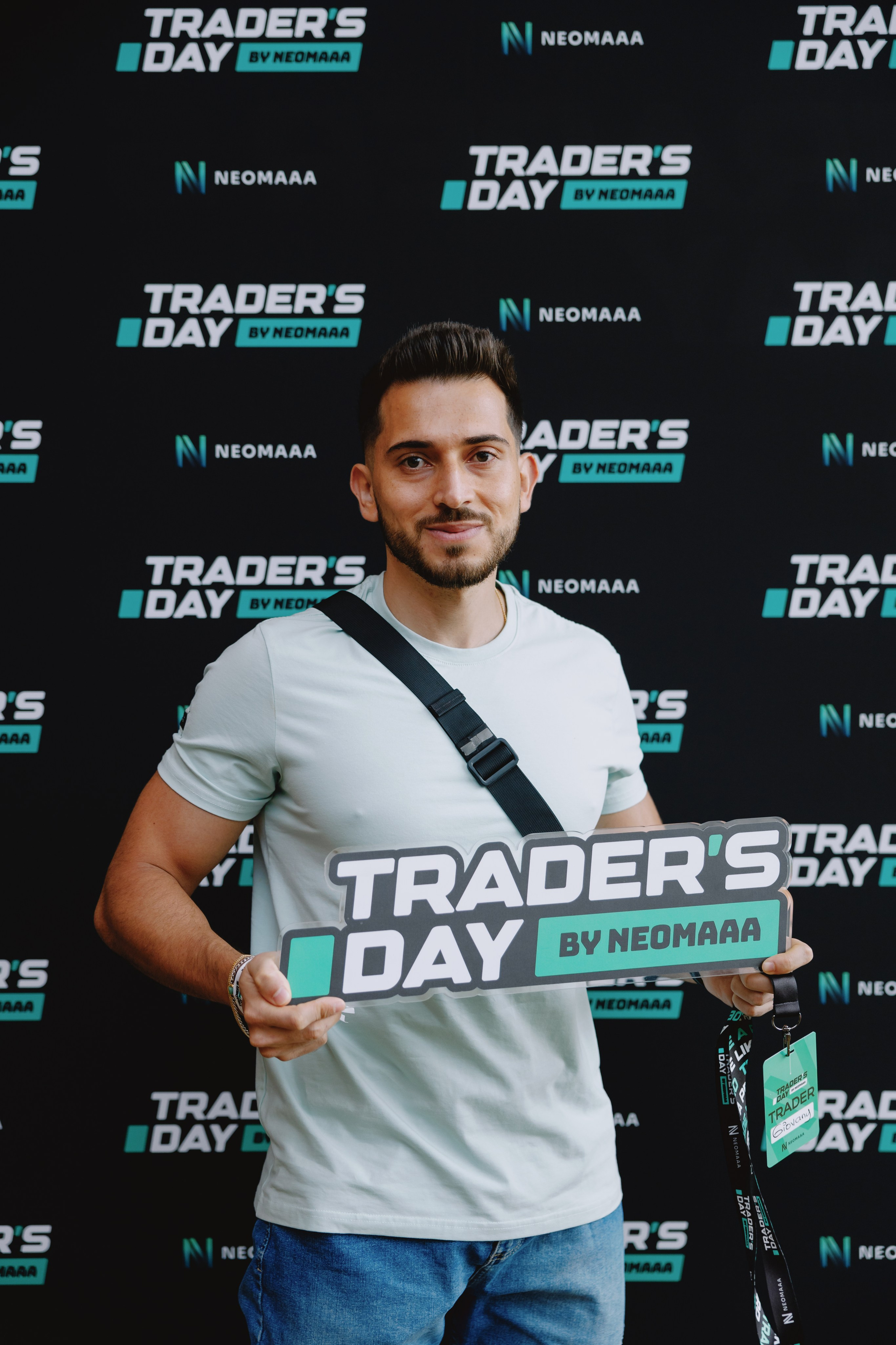 TRADERS DAY By NeomAAA Medellin. NeomAAA Funds Gallery