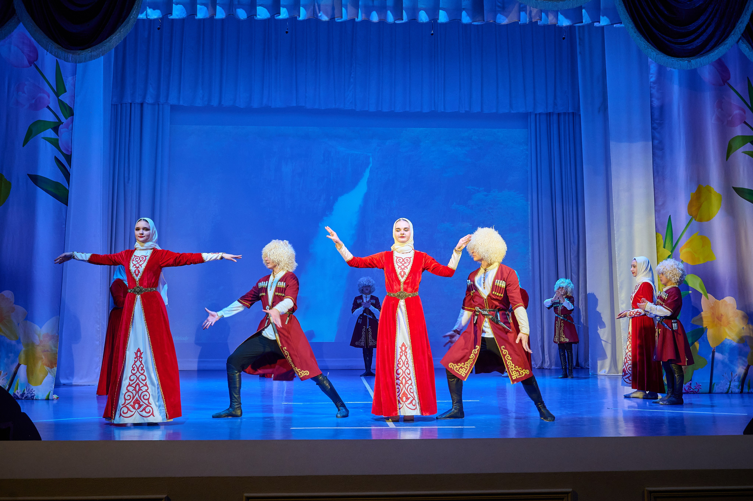 8 марта Марьина роща. Жизнь курорта Кабардинка в фотографиях